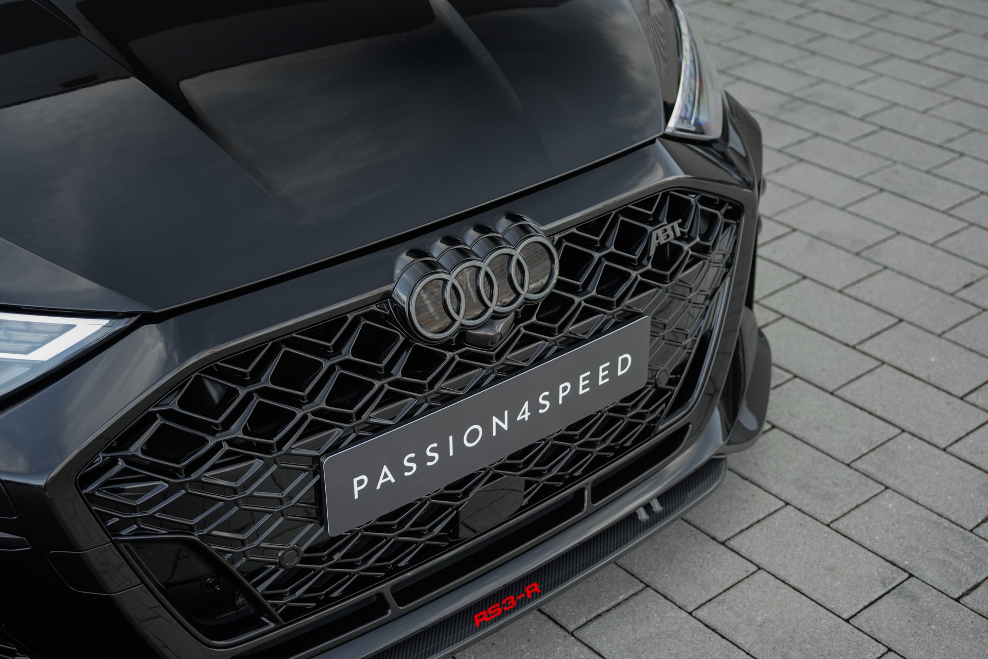 AUDI RS3 Sportback 2.5 TSI quattro S-tronic-image-7