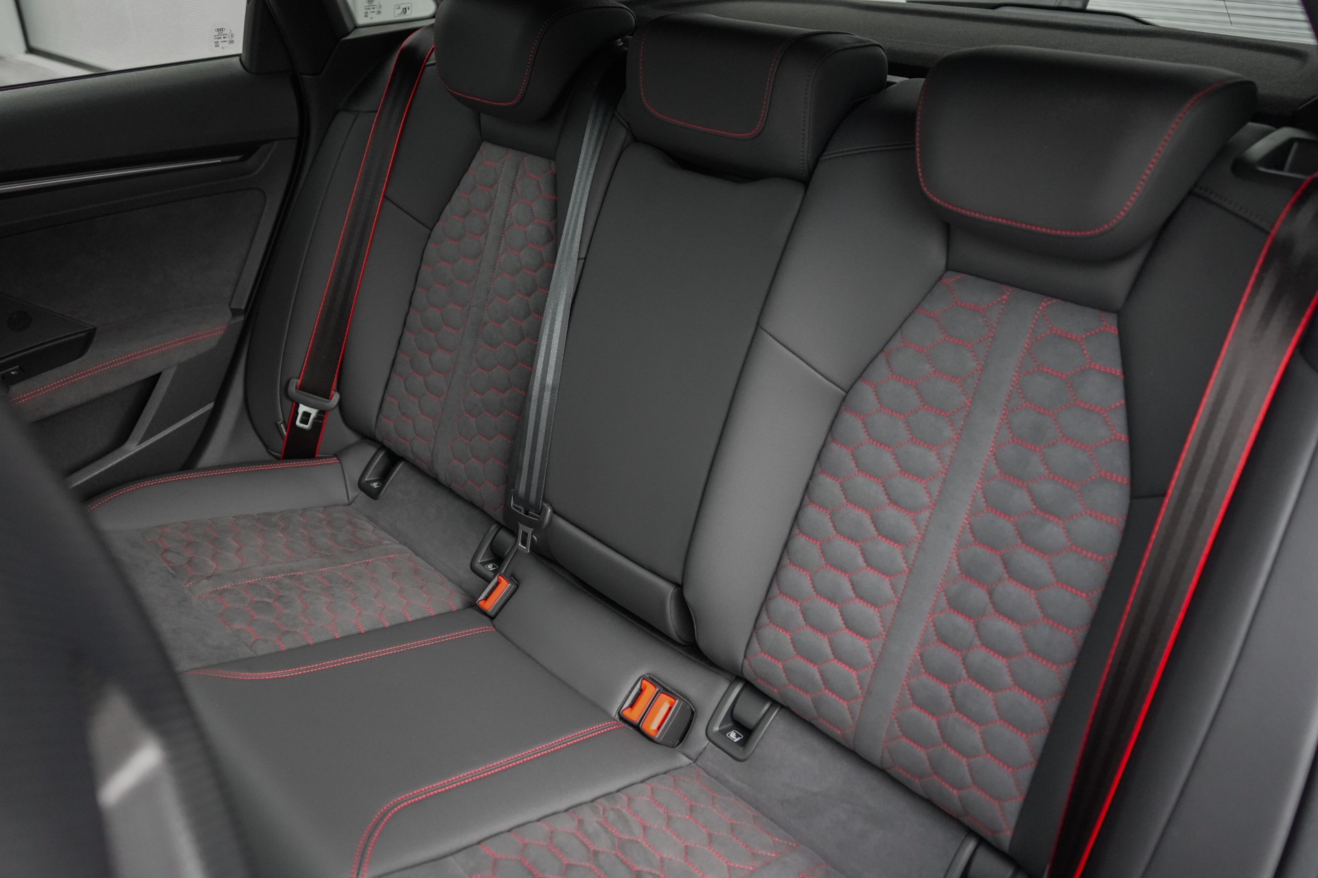 AUDI RS3 Sportback 2.5 TSI quattro S-tronic-image-20