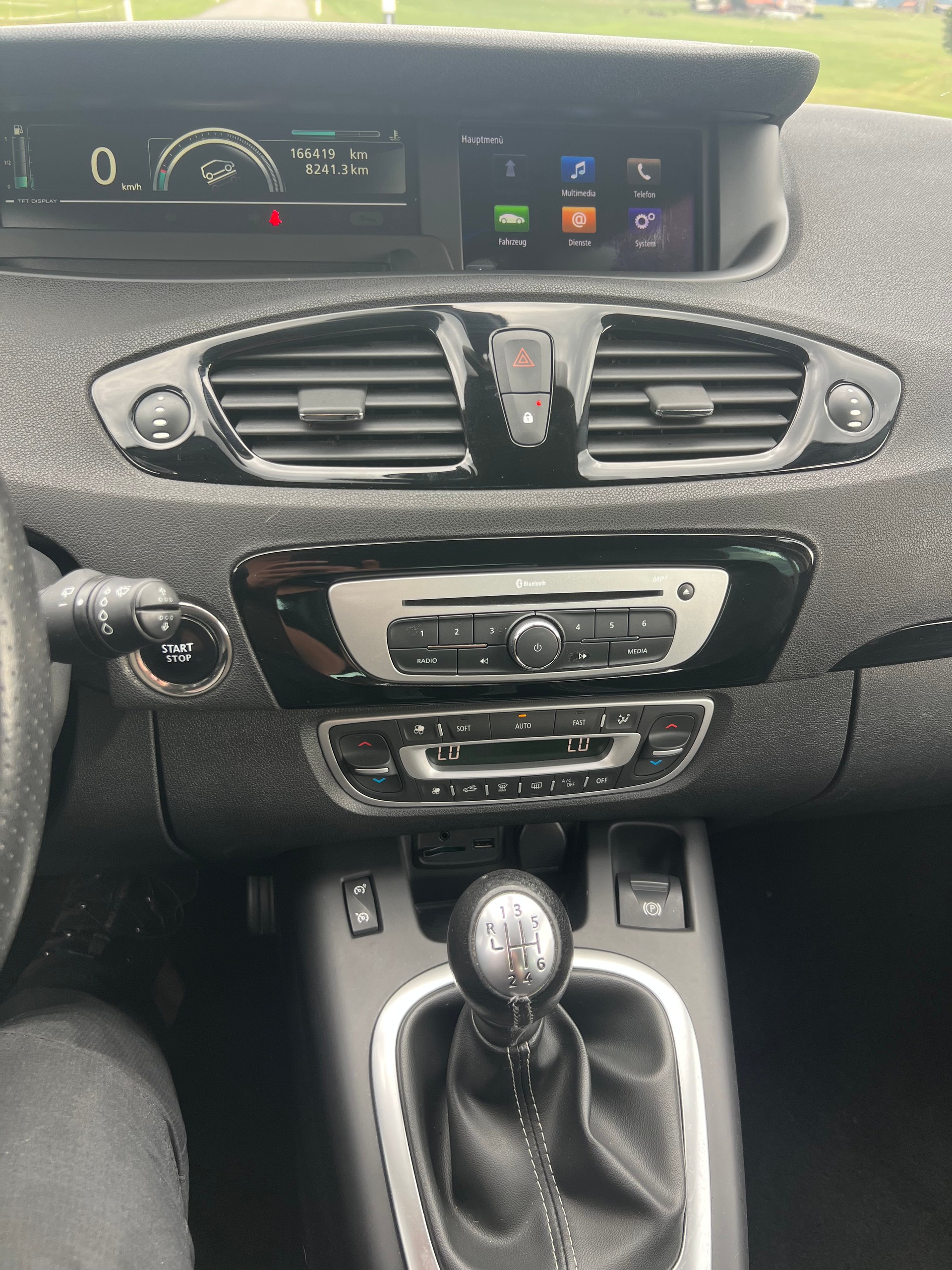 RENAULT Scénic 1.2 16V Turbo Bose-image-10