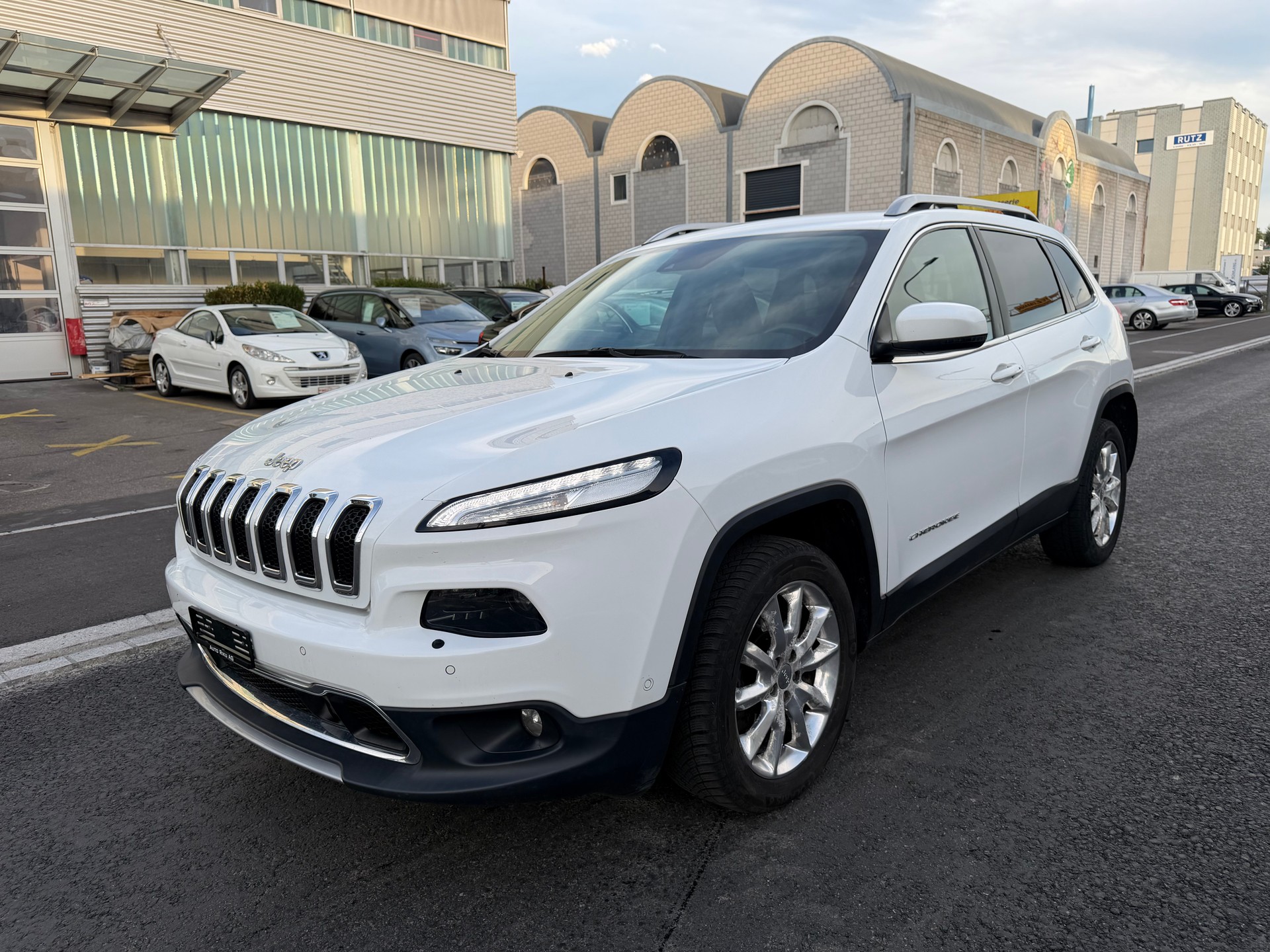 JEEP Cherokee 2.2TD Longitude AWD 9ATX-image-1