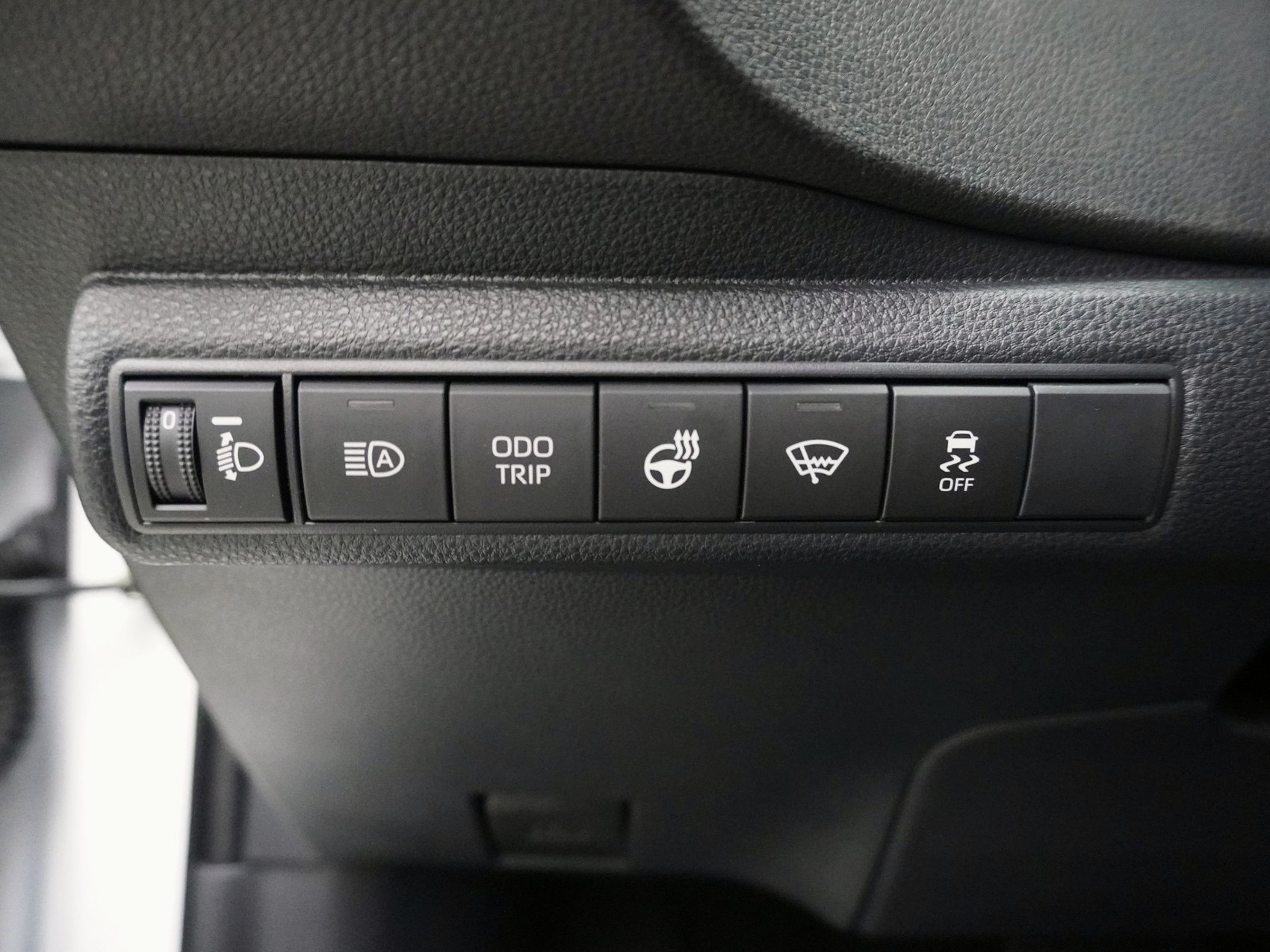 TOYOTA Corolla 2.0 HSD Trend + ** Zwei Zonen-Klimaautomatik **-image-20