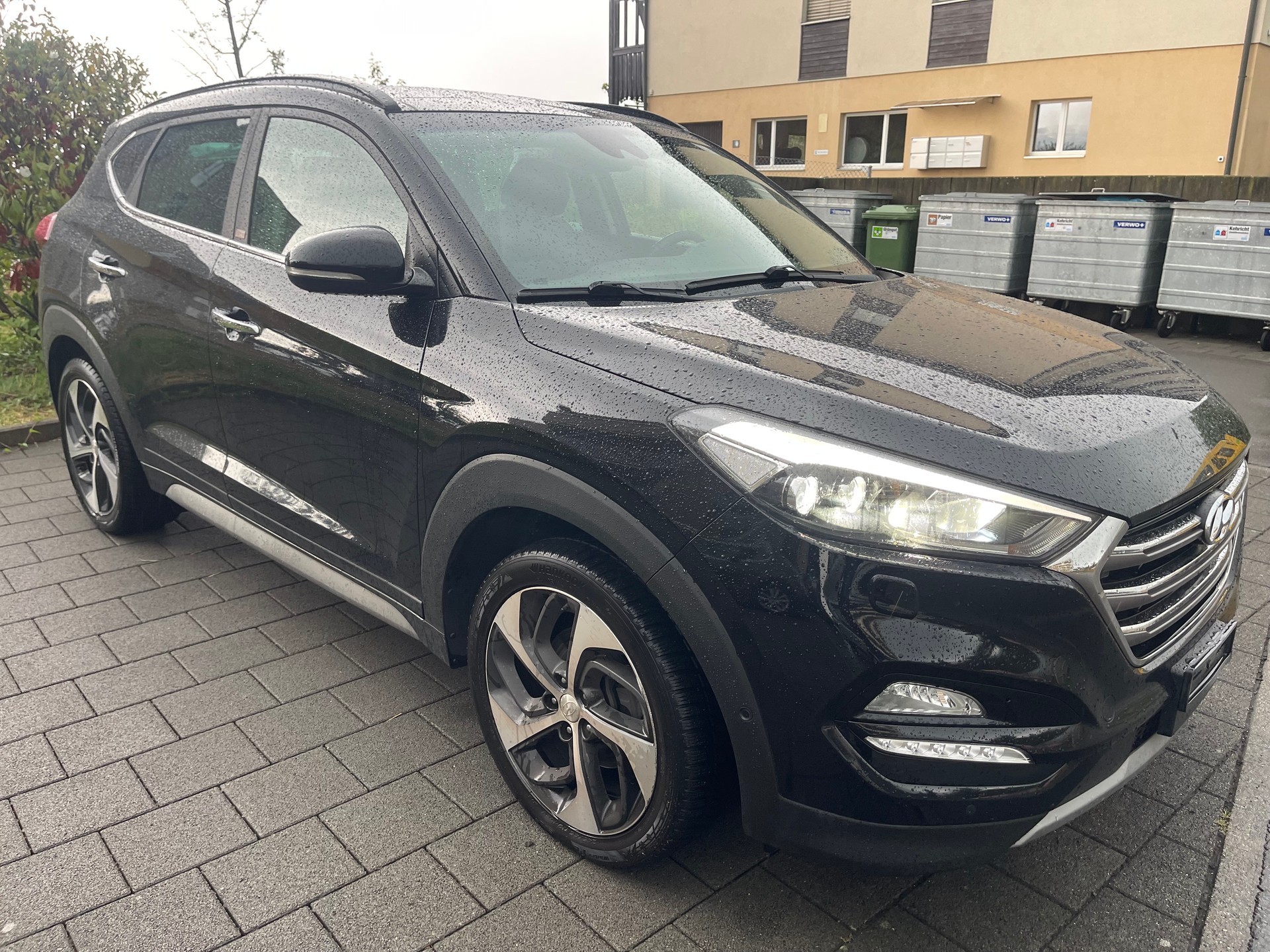 HYUNDAI Tucson 2.0 CRDI Vertex 4WD Automatic-image-5