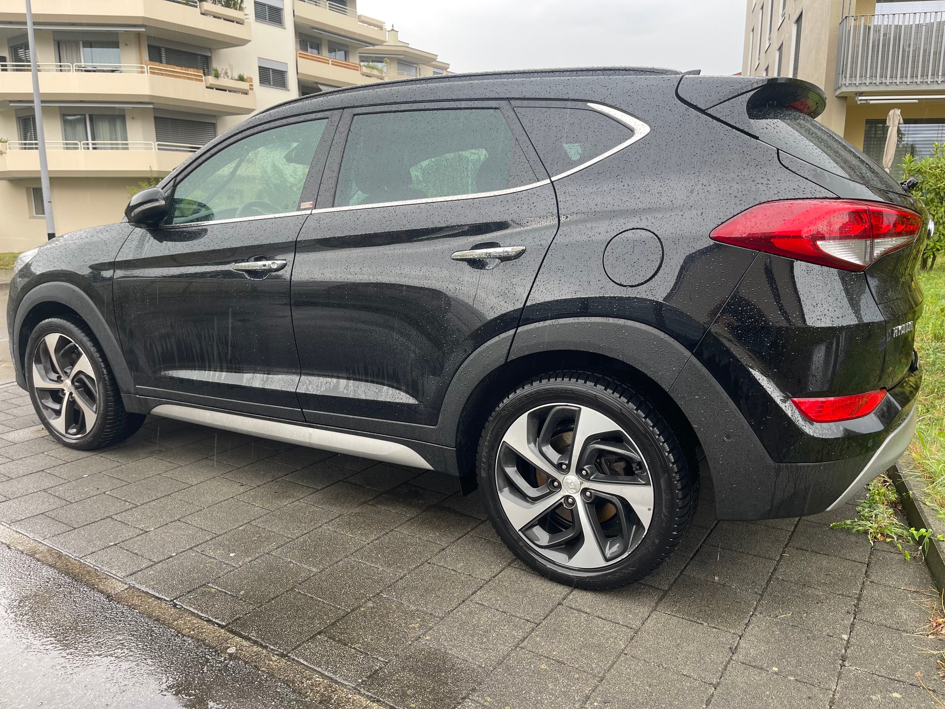 HYUNDAI Tucson 2.0 CRDI Vertex 4WD Automatic-image-2