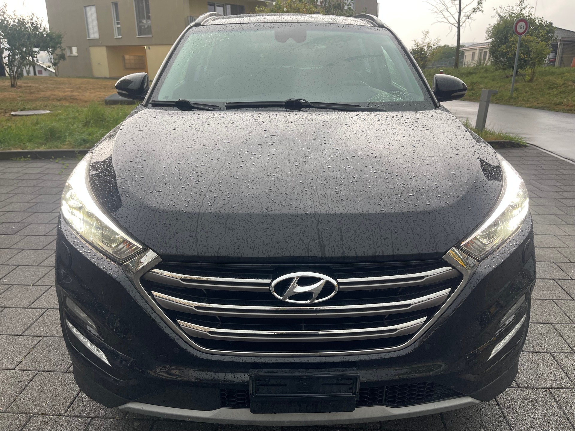 HYUNDAI Tucson 2.0 CRDI Vertex 4WD Automatic-image-0