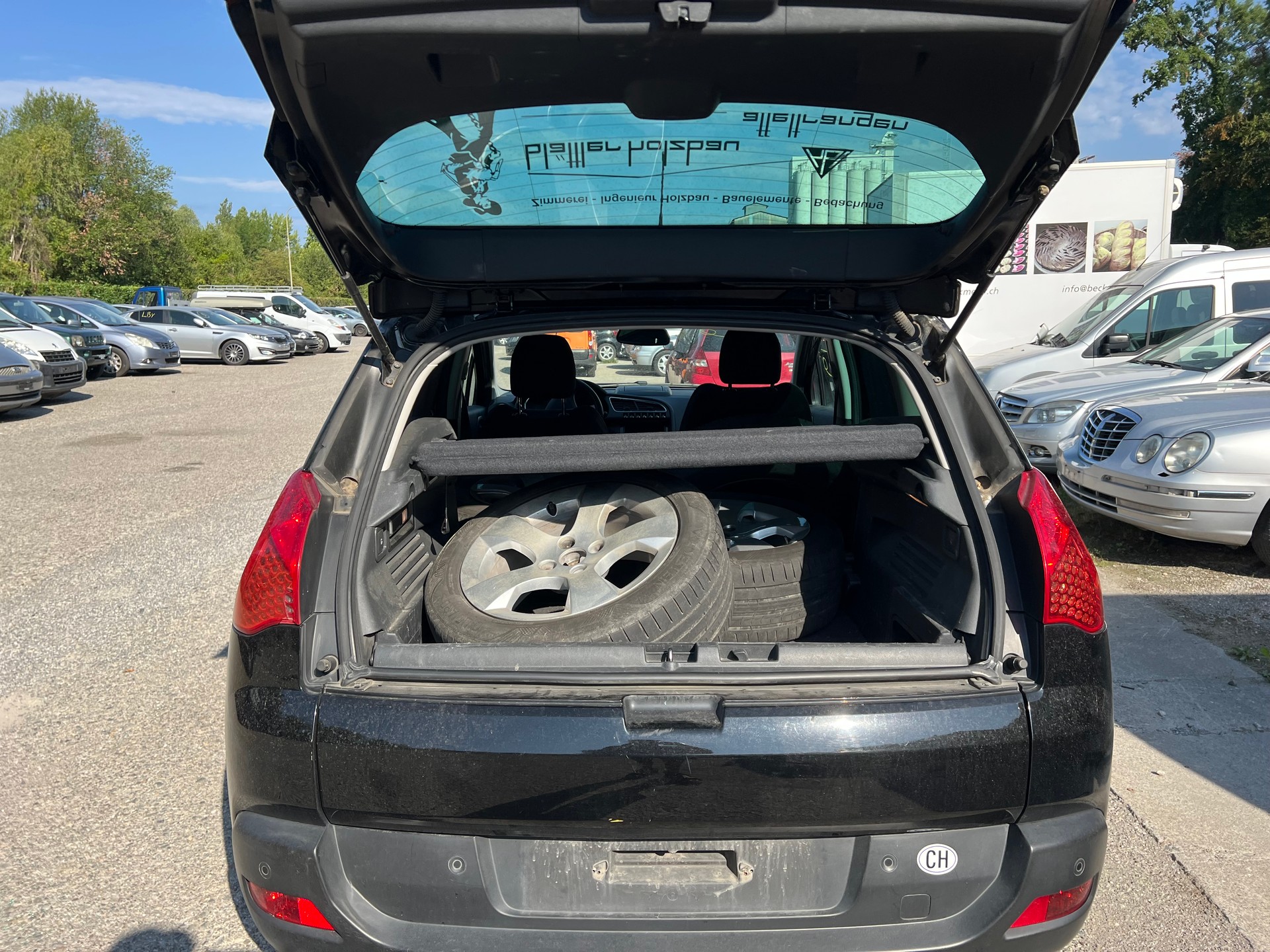PEUGEOT 3008 1.6 16V T Platinum-image-4