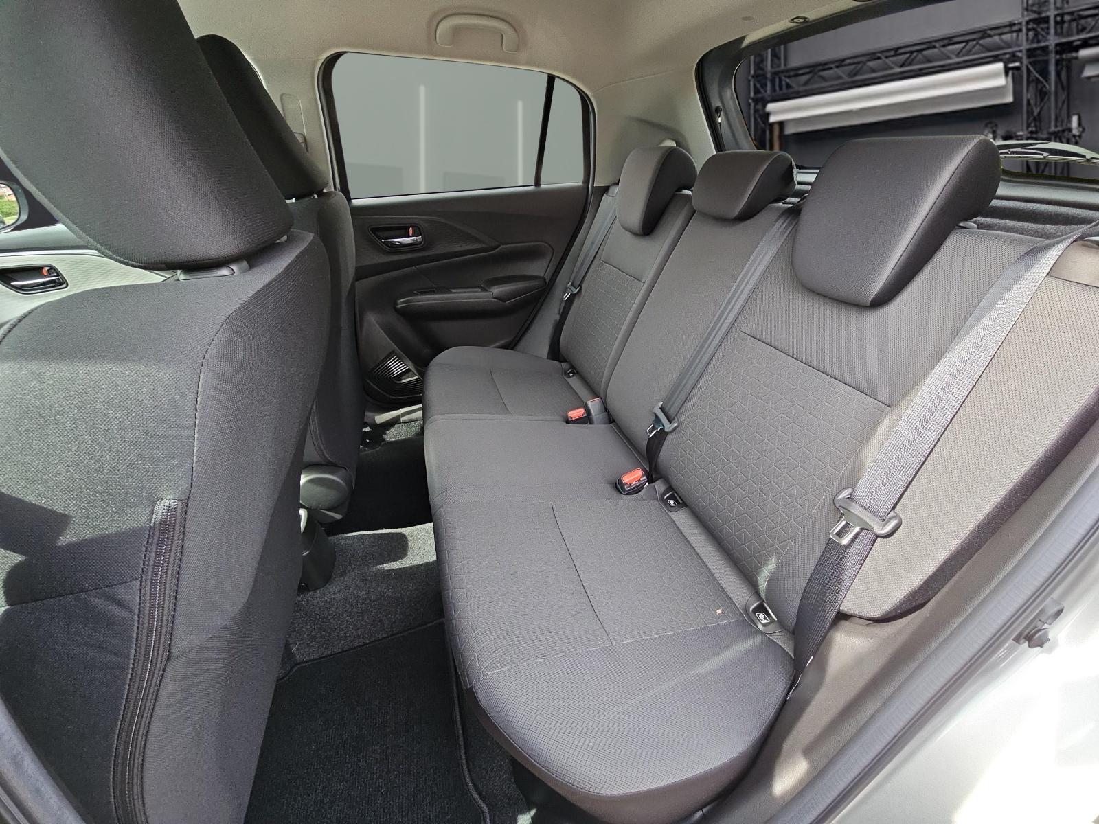 SUZUKI Swift 1.2 Compact Top Hybrid 4x4-image-10