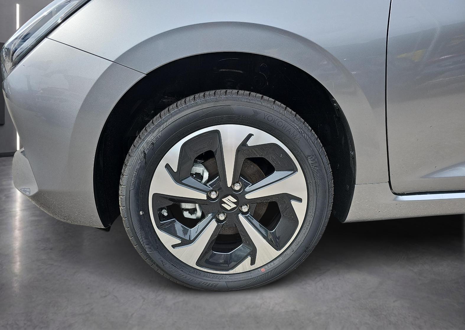 SUZUKI Swift 1.2 Compact Top Hybrid 4x4-image-12