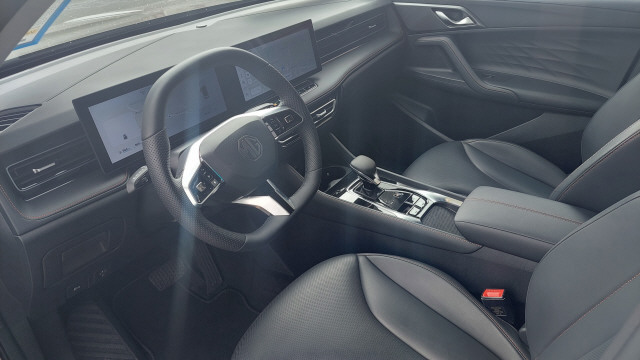 MG HS 1.5 T Luxury Automat-image-7