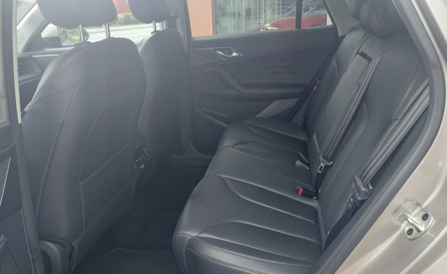 MG HS 1.5 T Luxury Automat-image-14