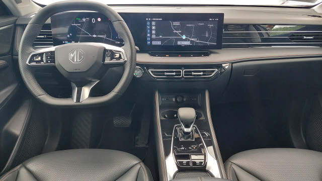 MG HS 1.5 T Luxury Automat-image-9