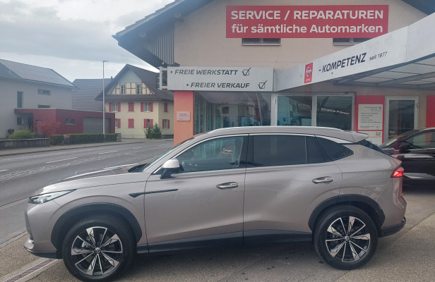 MG HS 1.5 T Luxury Automat-image-1