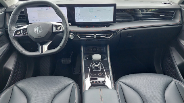 MG HS 1.5 T Luxury Automat-image-8