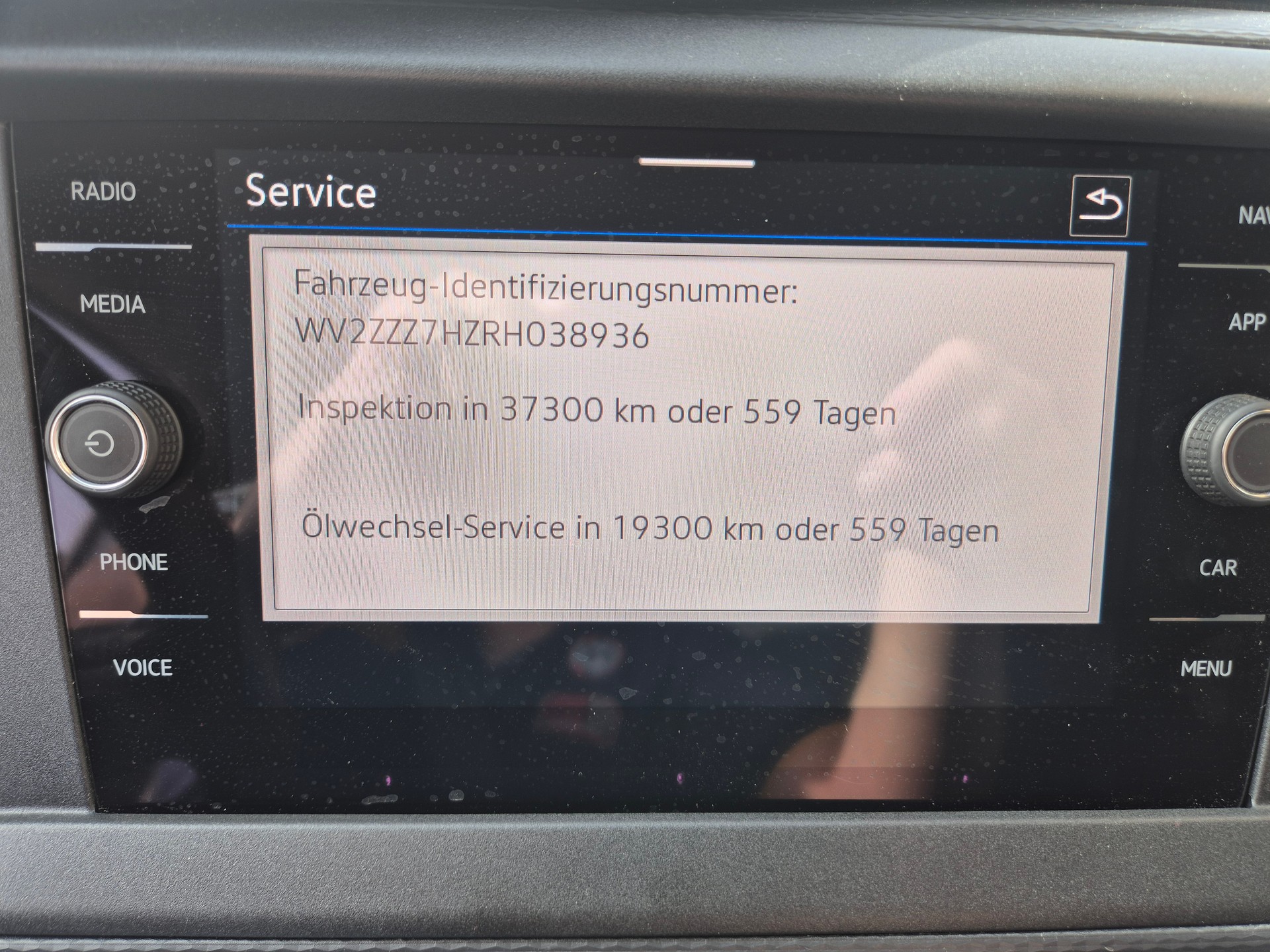 VW T6.1 Kombi 2.0 TDI 4Motion DSG LWB 9-Sitzplätze-image-8