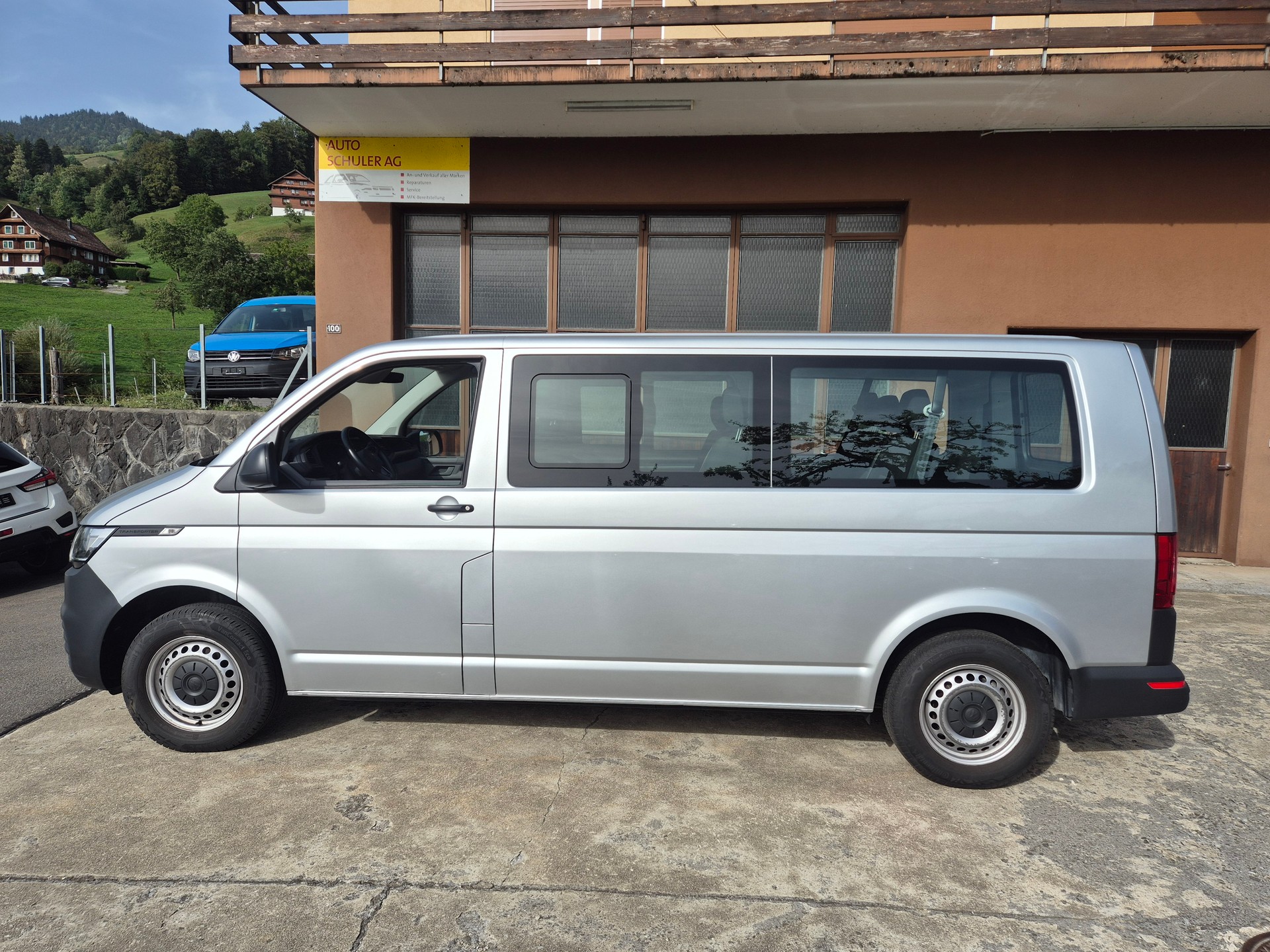 VW T6.1 Kombi 2.0 TDI 4Motion DSG LWB 9-Sitzplätze-image-1