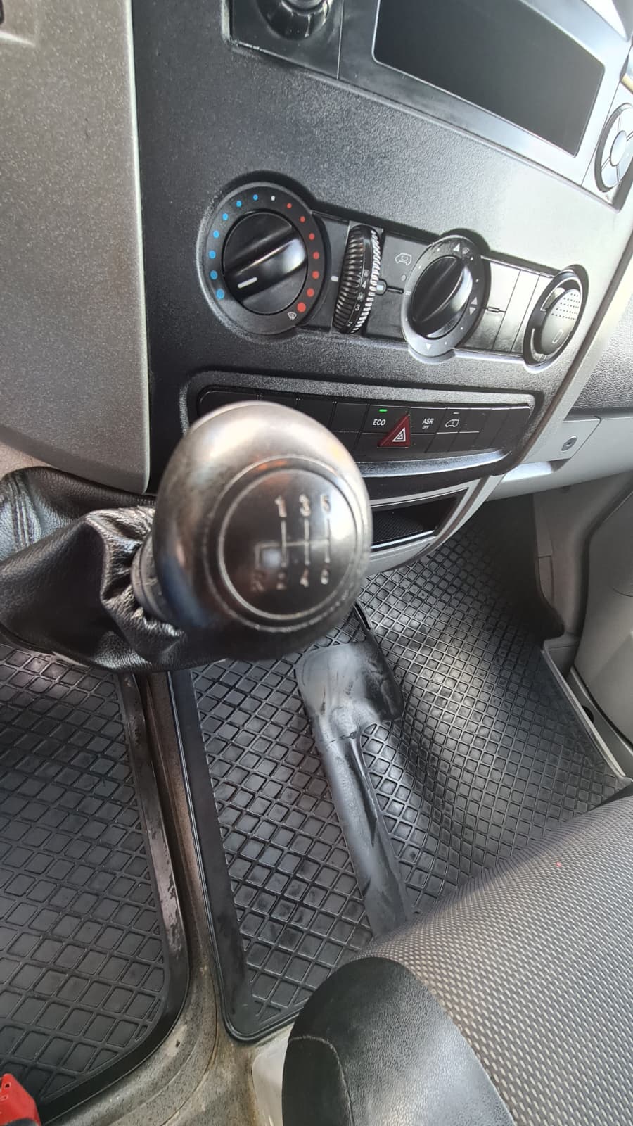 MERCEDES-BENZ Sprinter 314 CDI Standard ** Kipper mit Doppelkabine ** AHK -3500 Kg ** Frisch Ab MFK & Service **-image-13