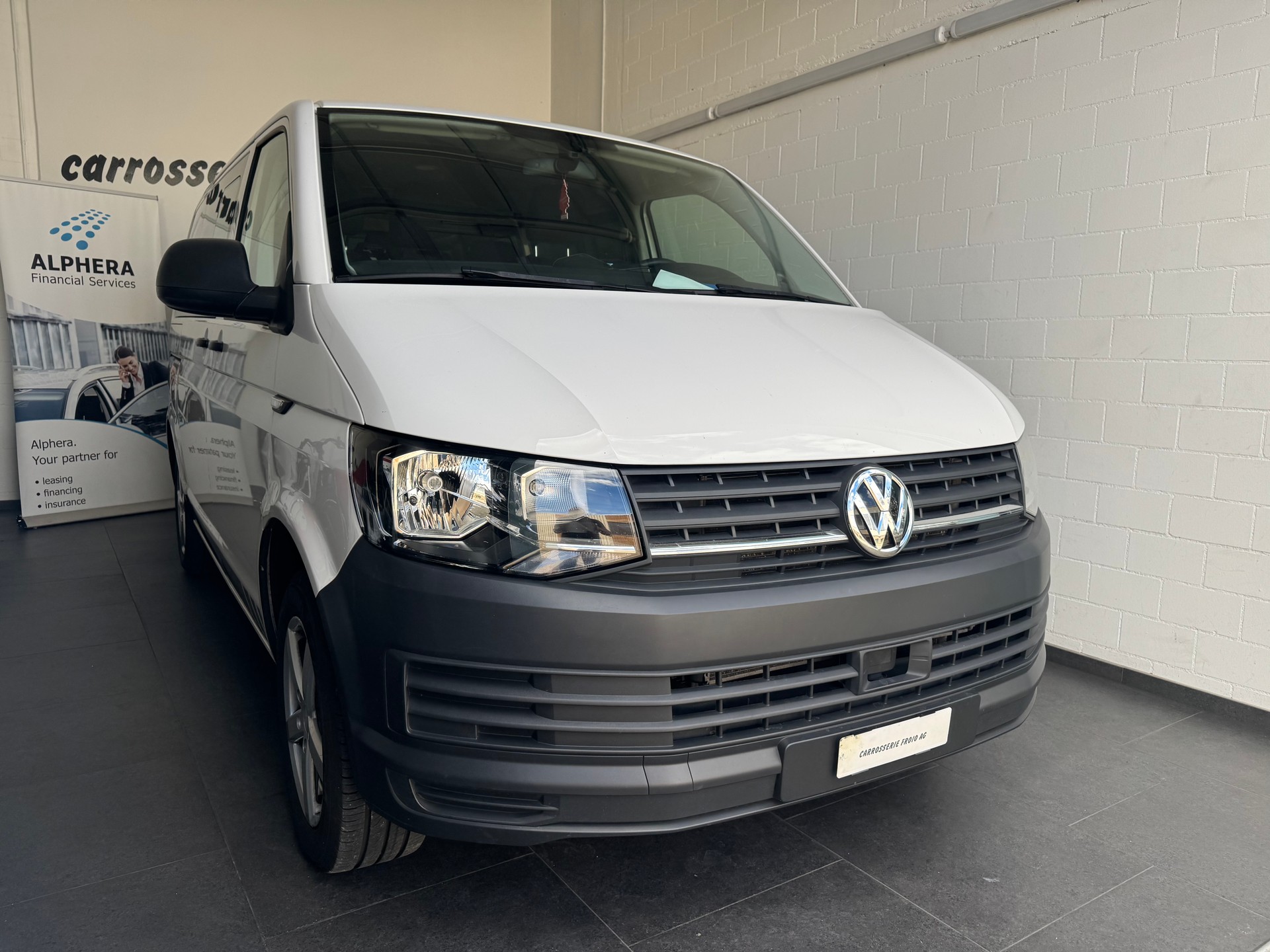 VW T6 Caravelle 2.0 TDI Trendline DSG-image-0