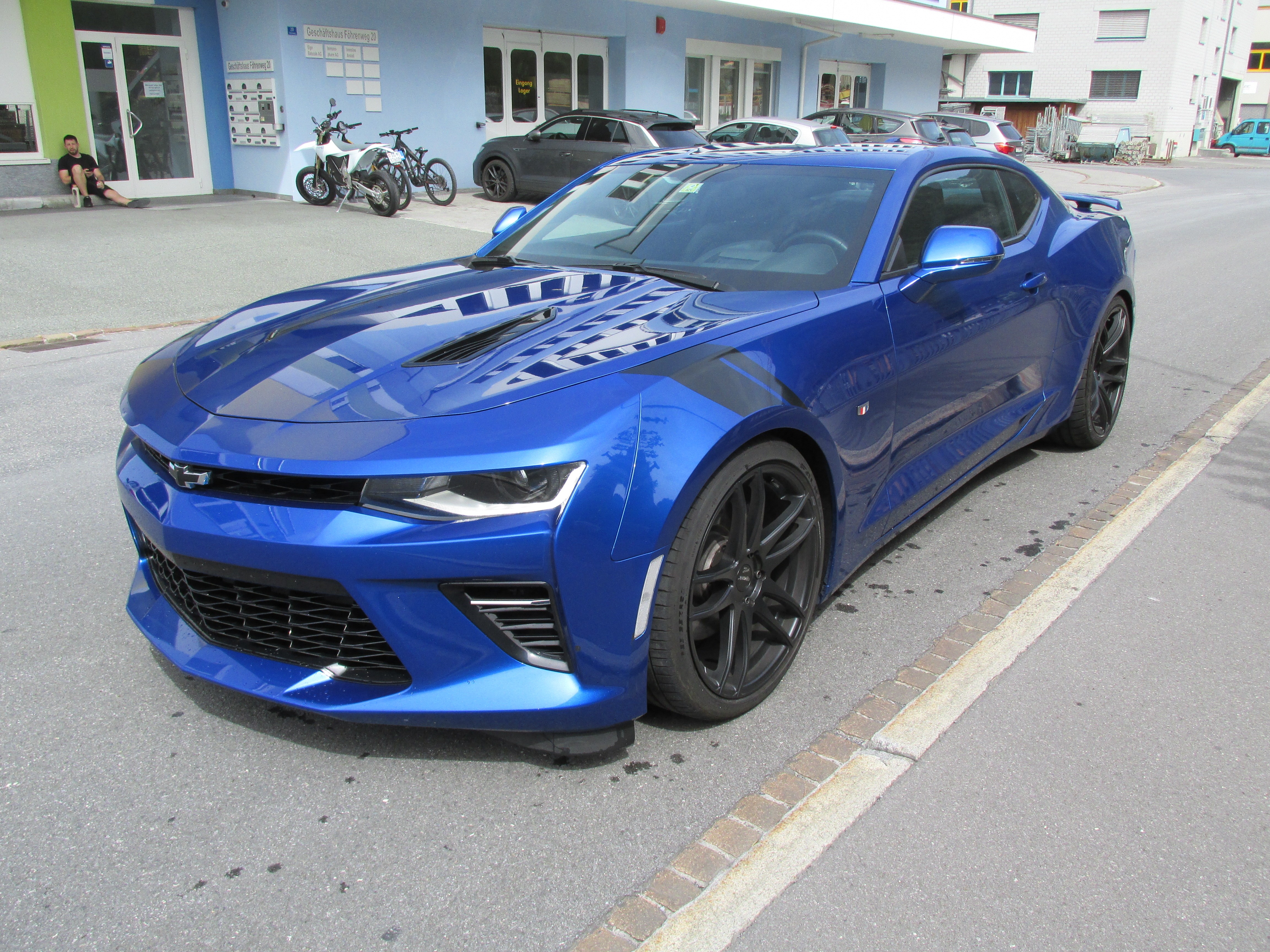 Car photo