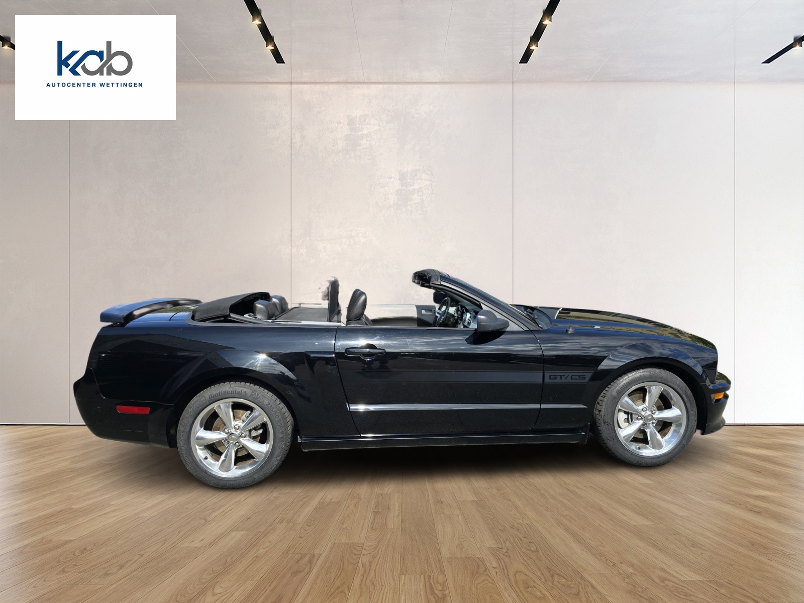 FORD Mustang GT California Special Convertible-image-11