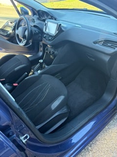PEUGEOT 1.2 VTI SST-image-3