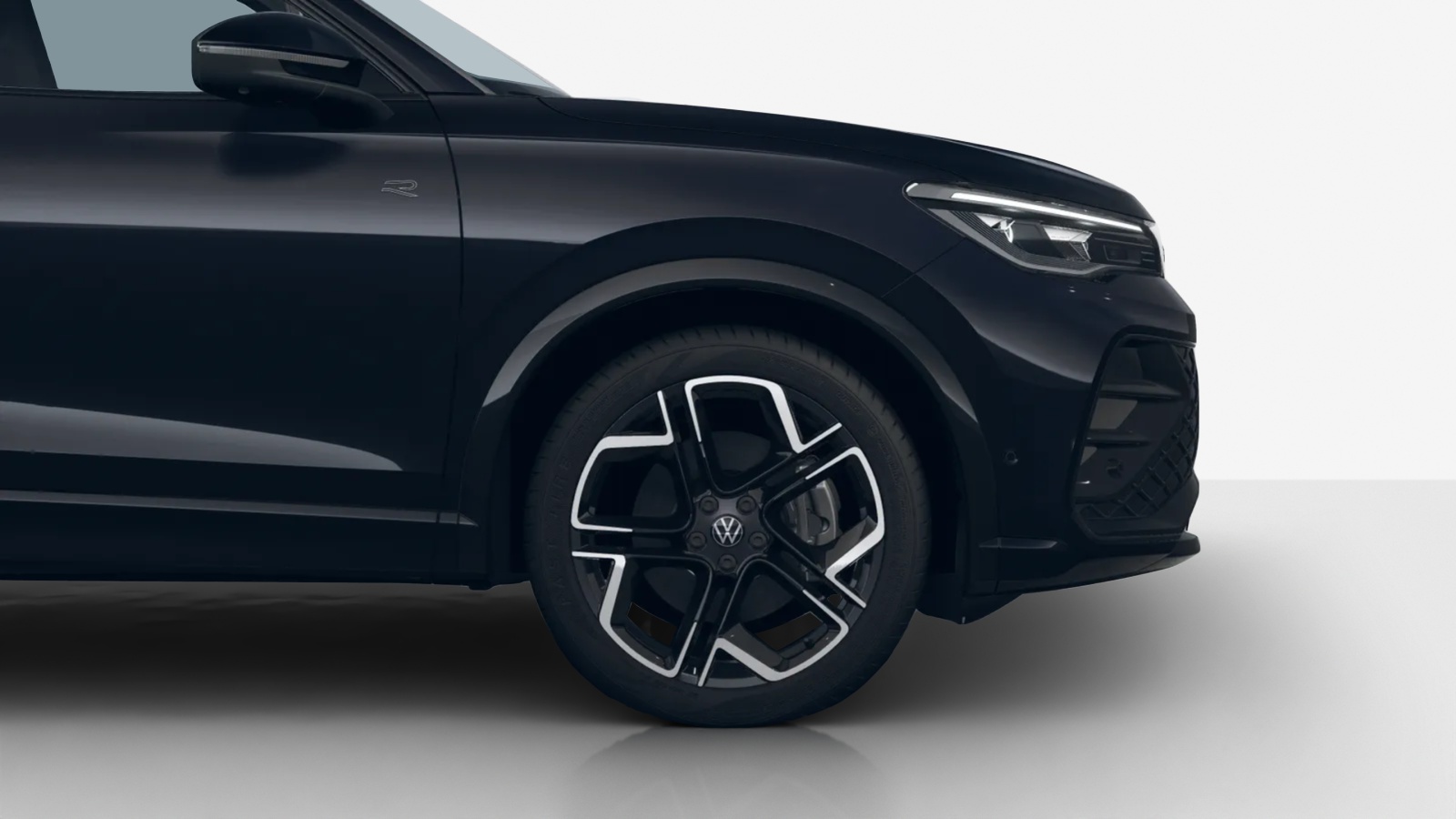VW Tiguan 2.0 TSI DSG R-Line 4Motion-image-3