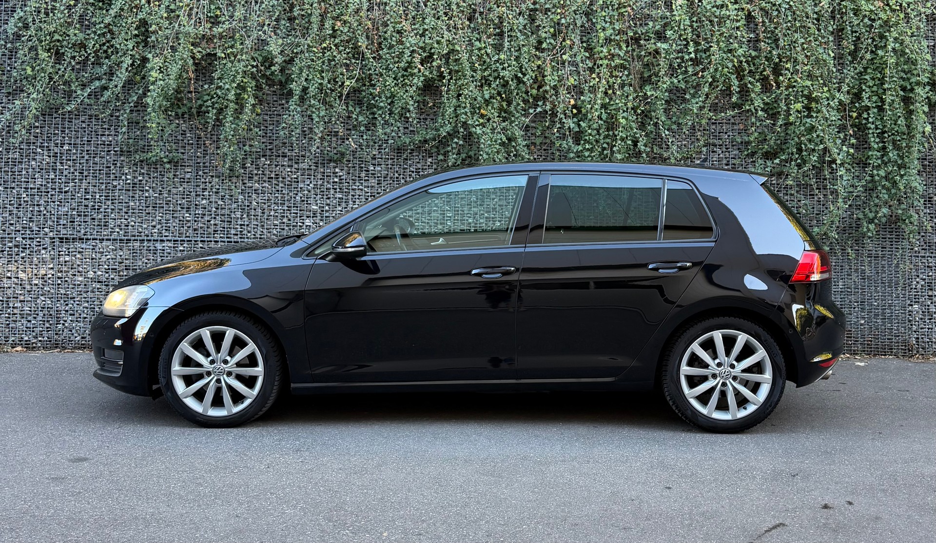 VW Golf 1.4 TSI Highline DSG-image-1