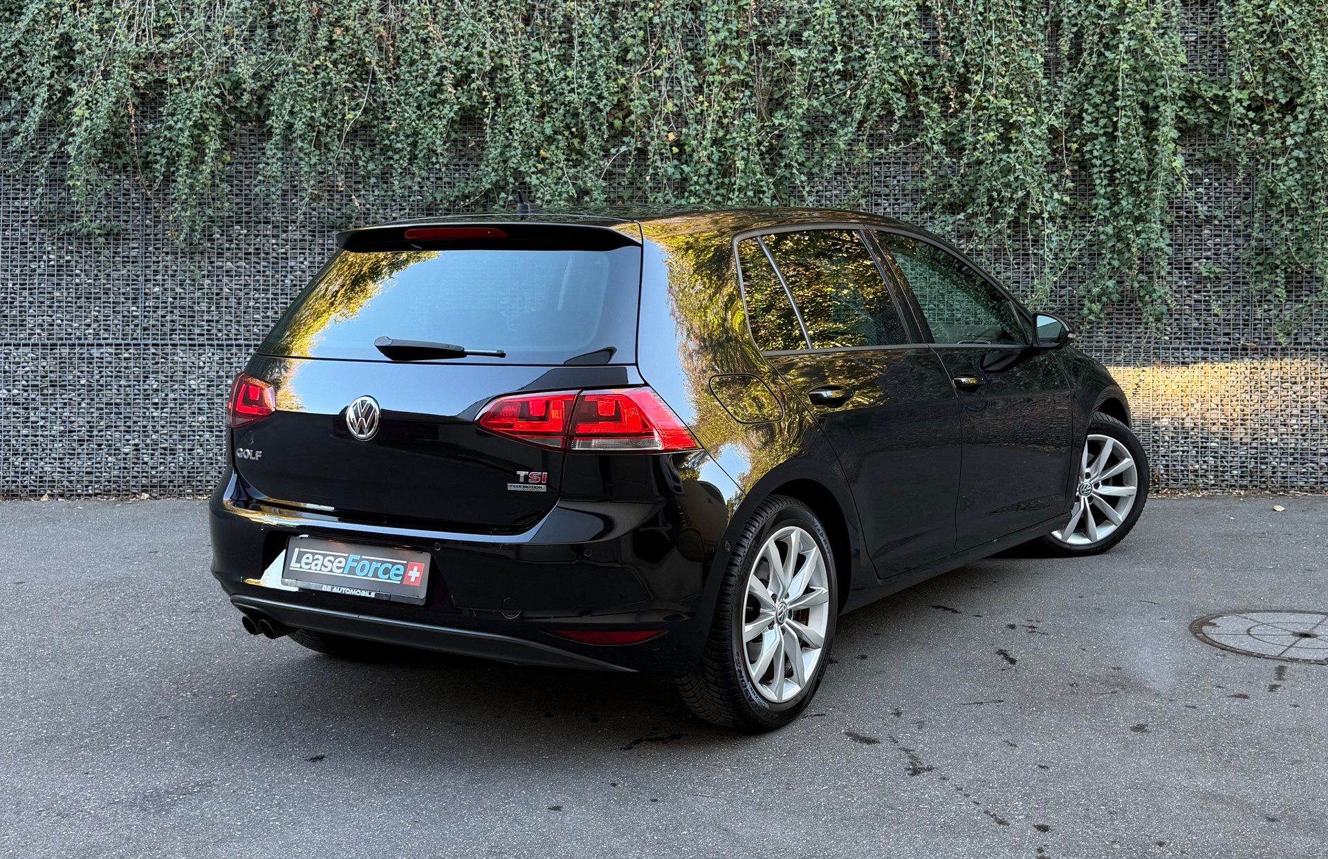 VW Golf 1.4 TSI Highline DSG-image-4