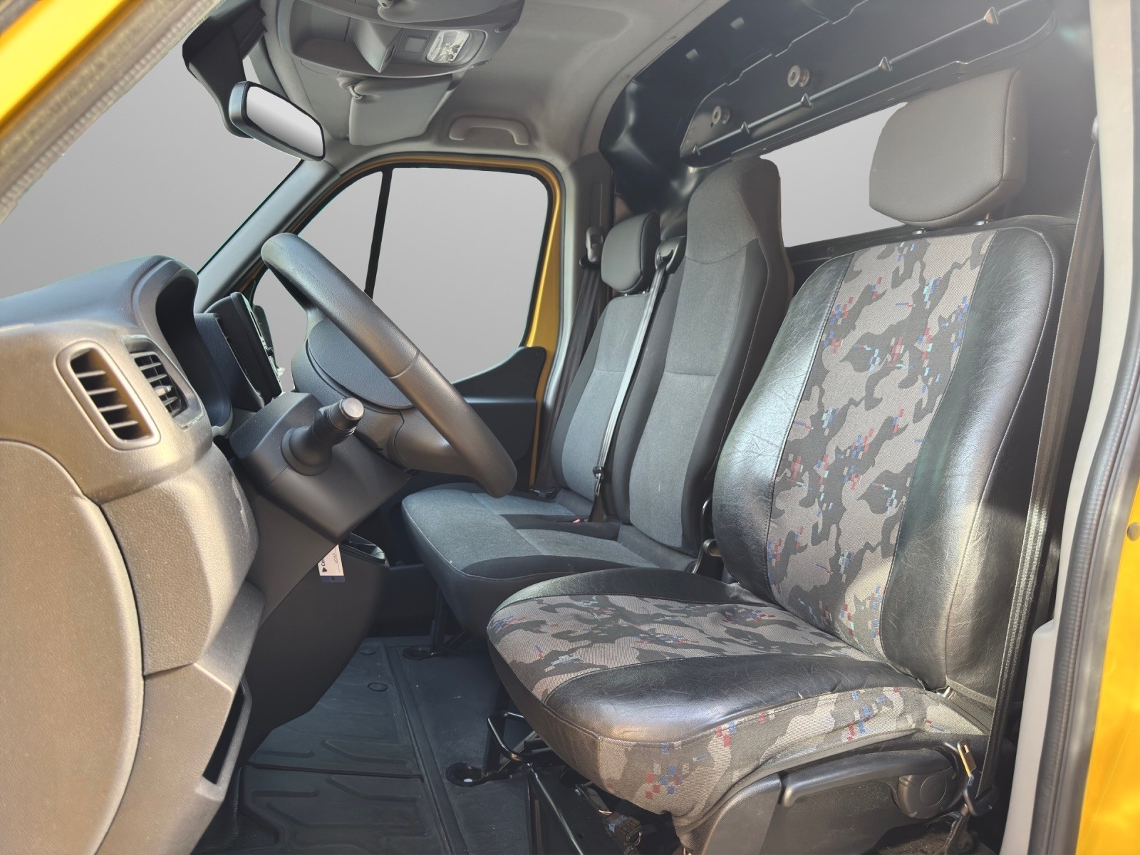 RENAULT Master T35 2.3dCi 135 L3H3-image-7