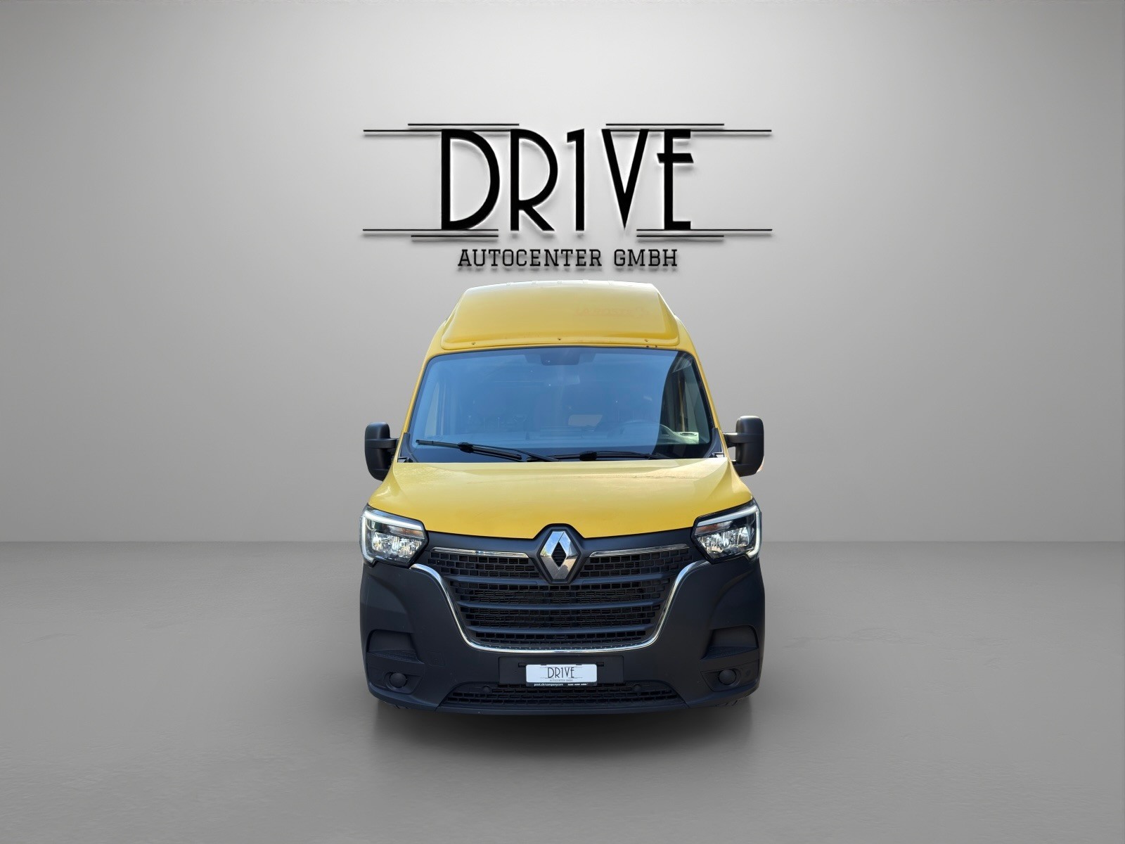 RENAULT Master T35 2.3dCi 135 L3H3-image-1