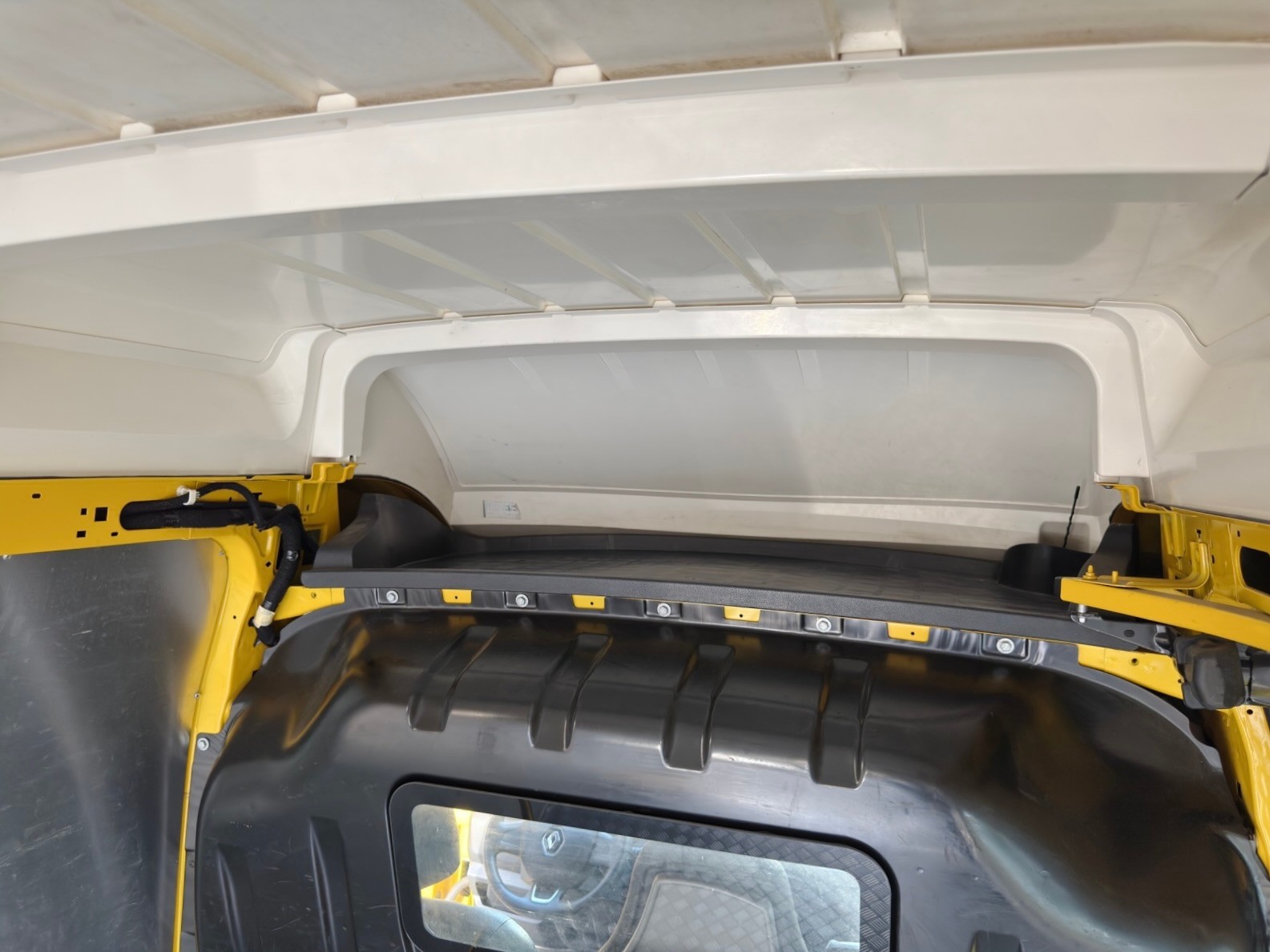 RENAULT Master T35 2.3dCi 135 L3H3-image-14