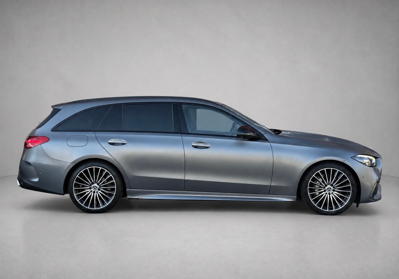 MERCEDES-BENZ C 220 d T 4Matic AMG Line-image-3