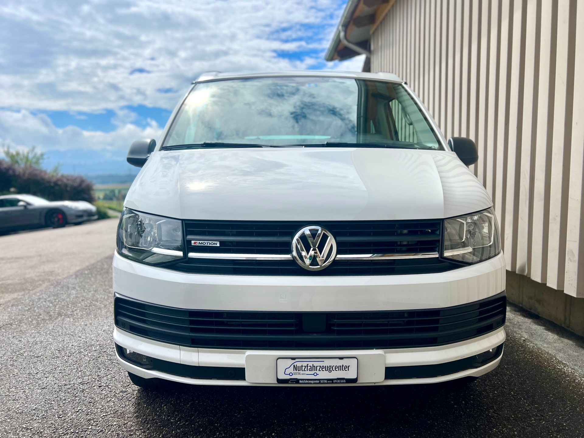 VW T6 California 2.0 TDI Beach Liberty 4Motion DSG 150 PS by Nutzfahrzeugcenter Seetal-image-10