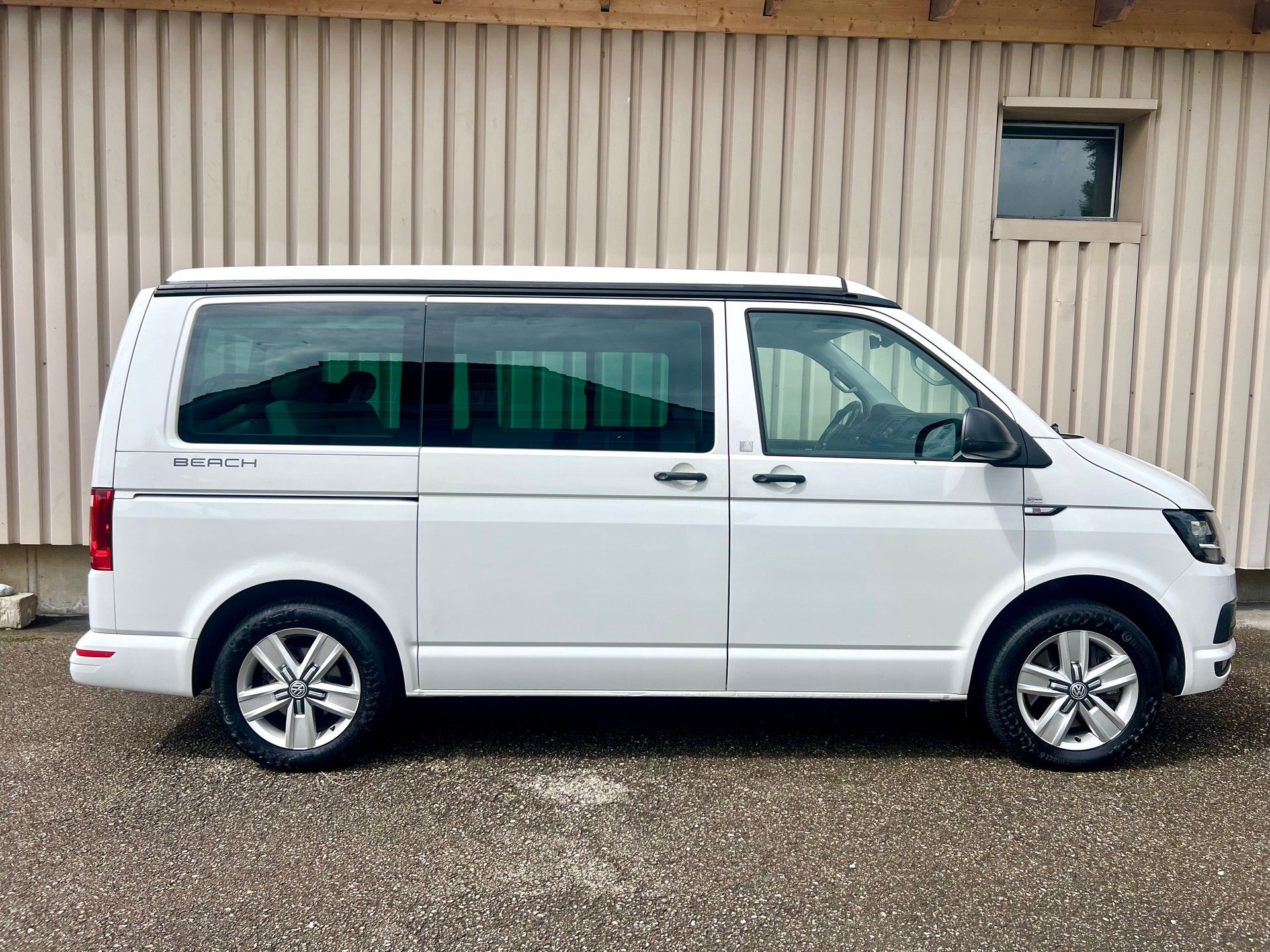 VW T6 California 2.0 TDI Beach Liberty 4Motion DSG 150 PS by Nutzfahrzeugcenter Seetal-image-9