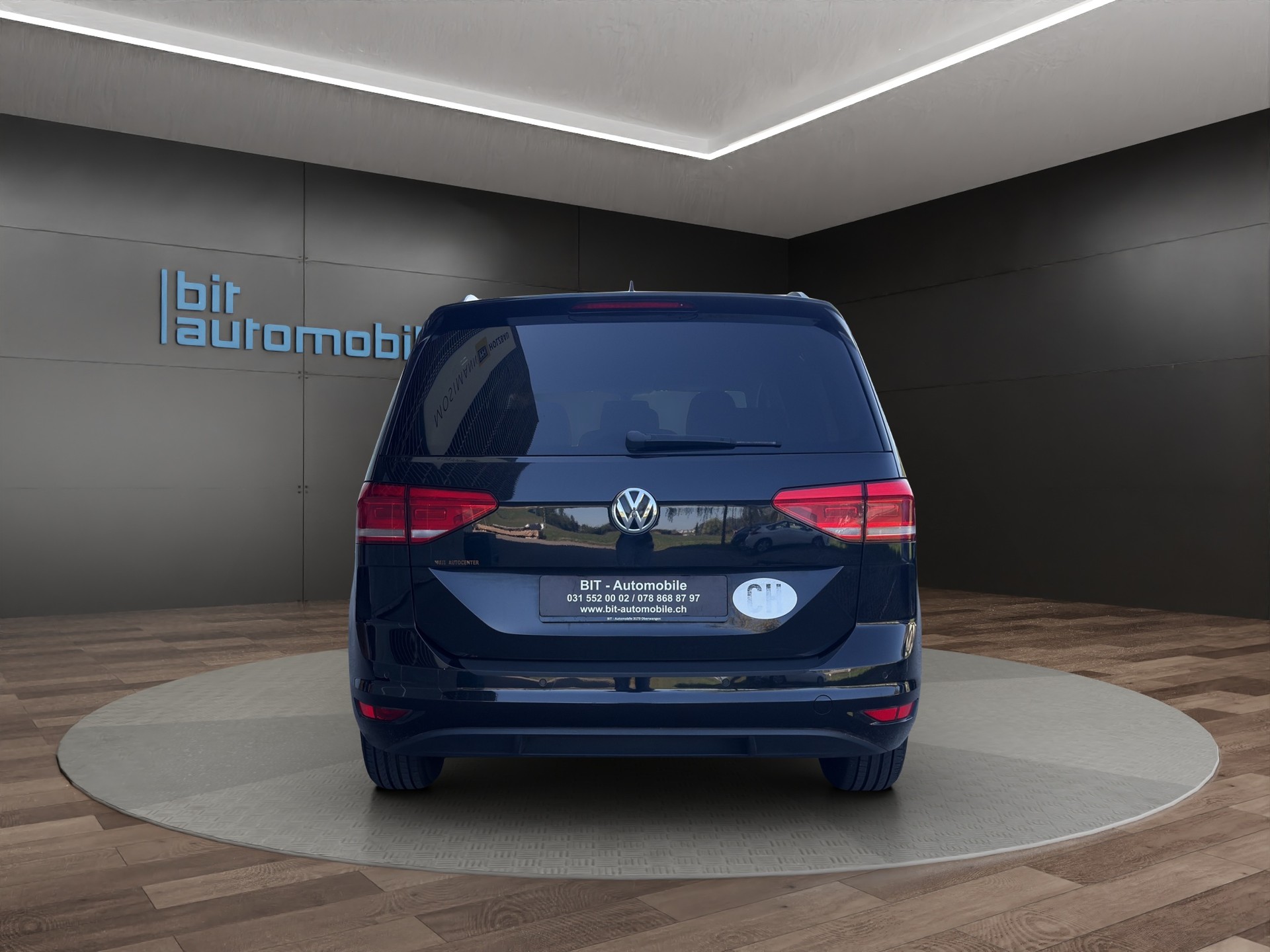 VW Touran 1.6 TDI BlueMotion Technology Family DSG 7Plätzer-image-5