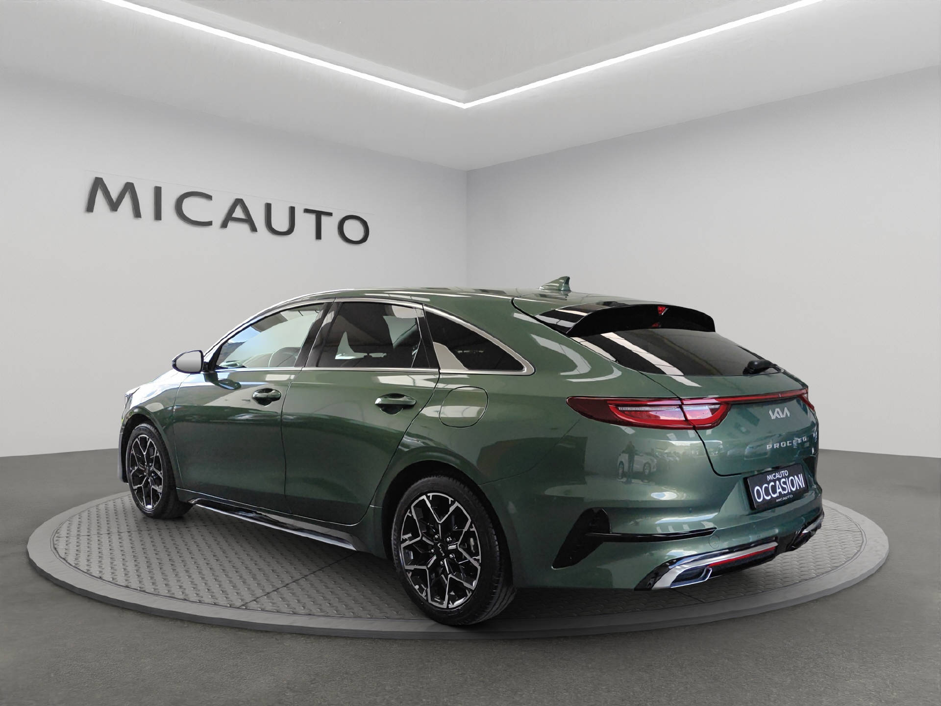KIA ProCeed 1.5 T-GDi GT-Line Edition-image-2