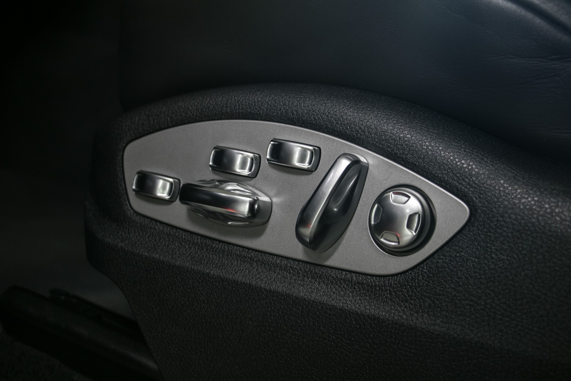 PORSCHE Macan S PDK-image-8
