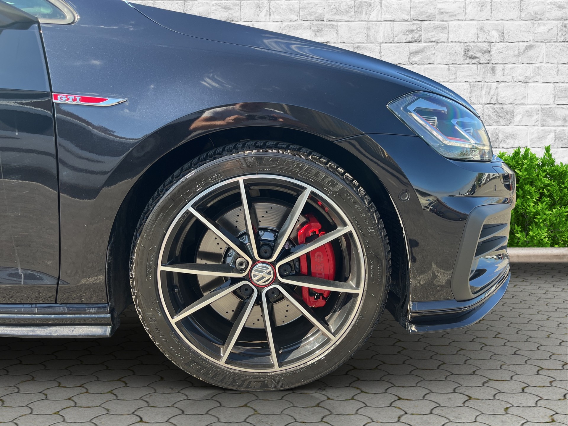 VW Golf 2.0 TSI GTI TCR DSG-image-8
