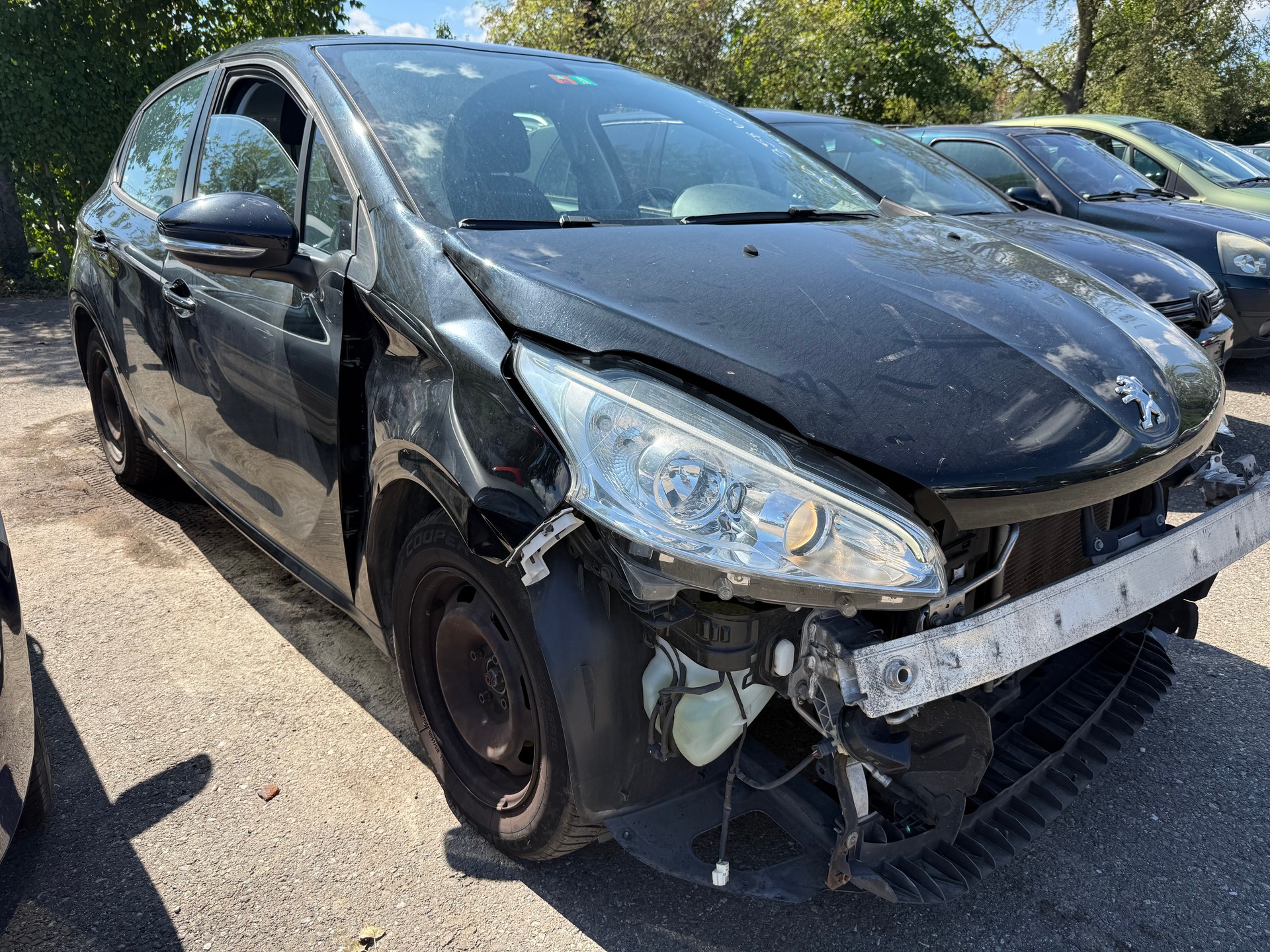 PEUGEOT 208 1.2 VTI Active-image-0
