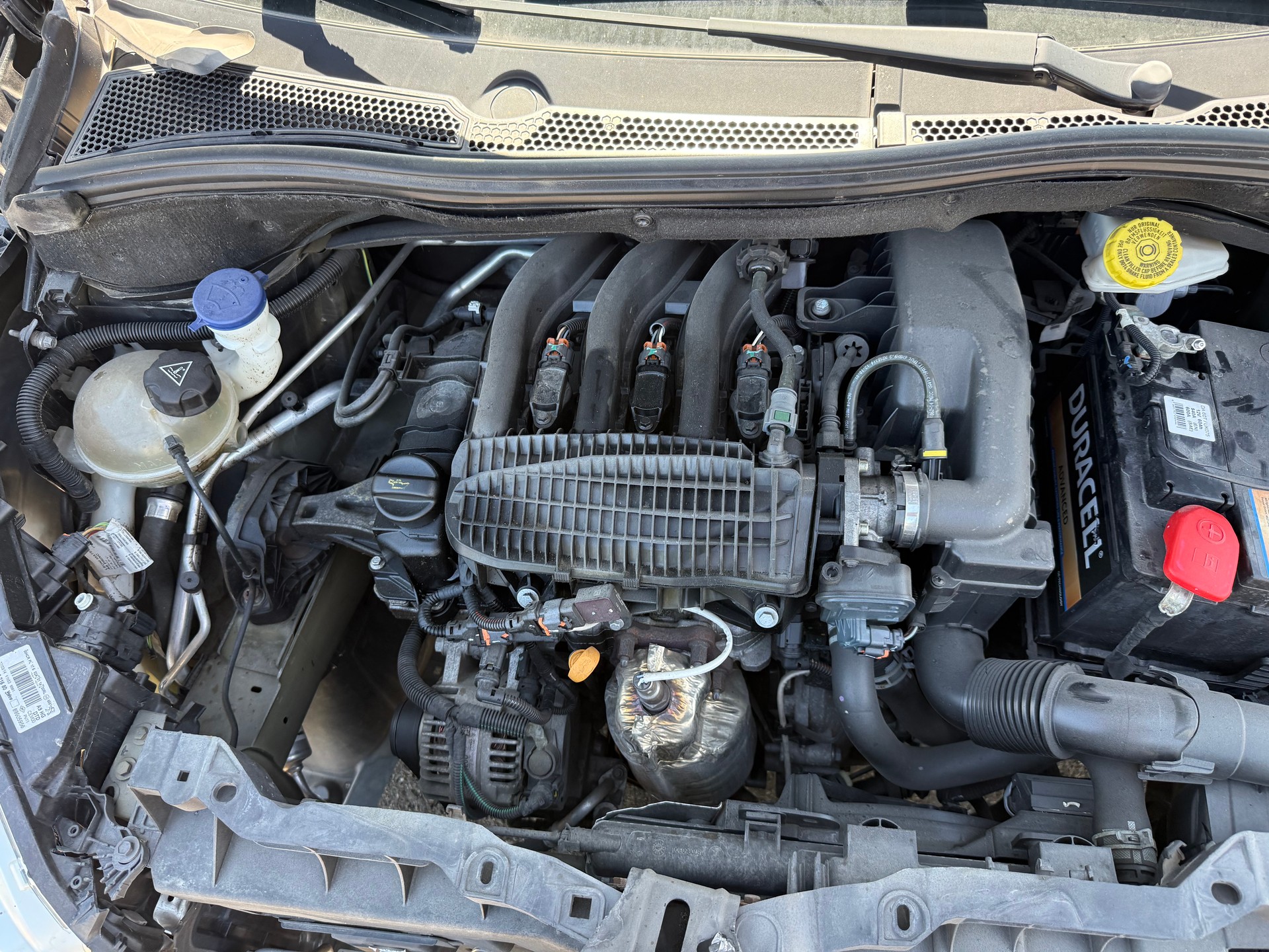 PEUGEOT 208 1.2 VTI Active-image-3