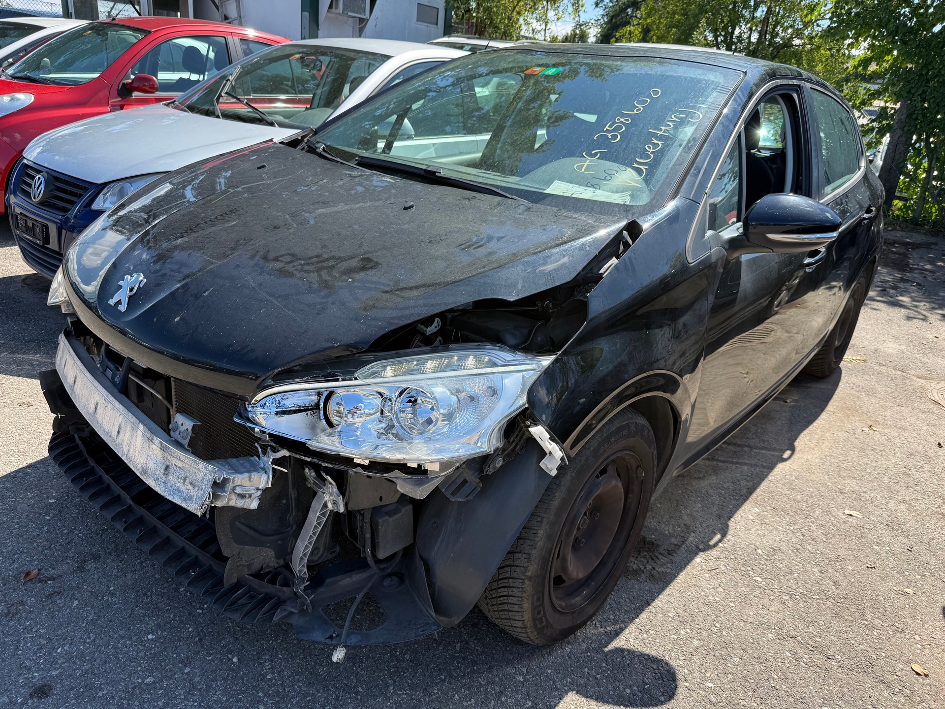 PEUGEOT 208 1.2 VTI Active-image-2