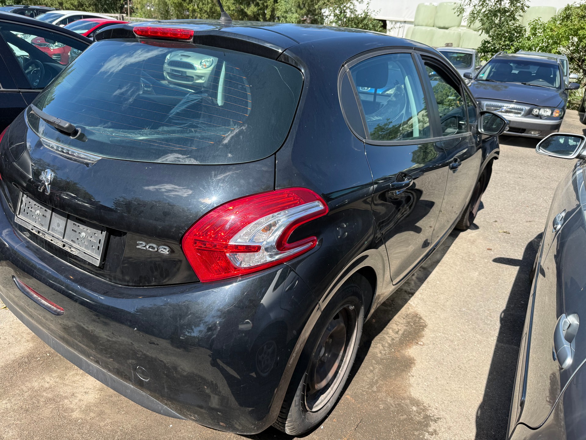 PEUGEOT 208 1.2 VTI Active-image-6