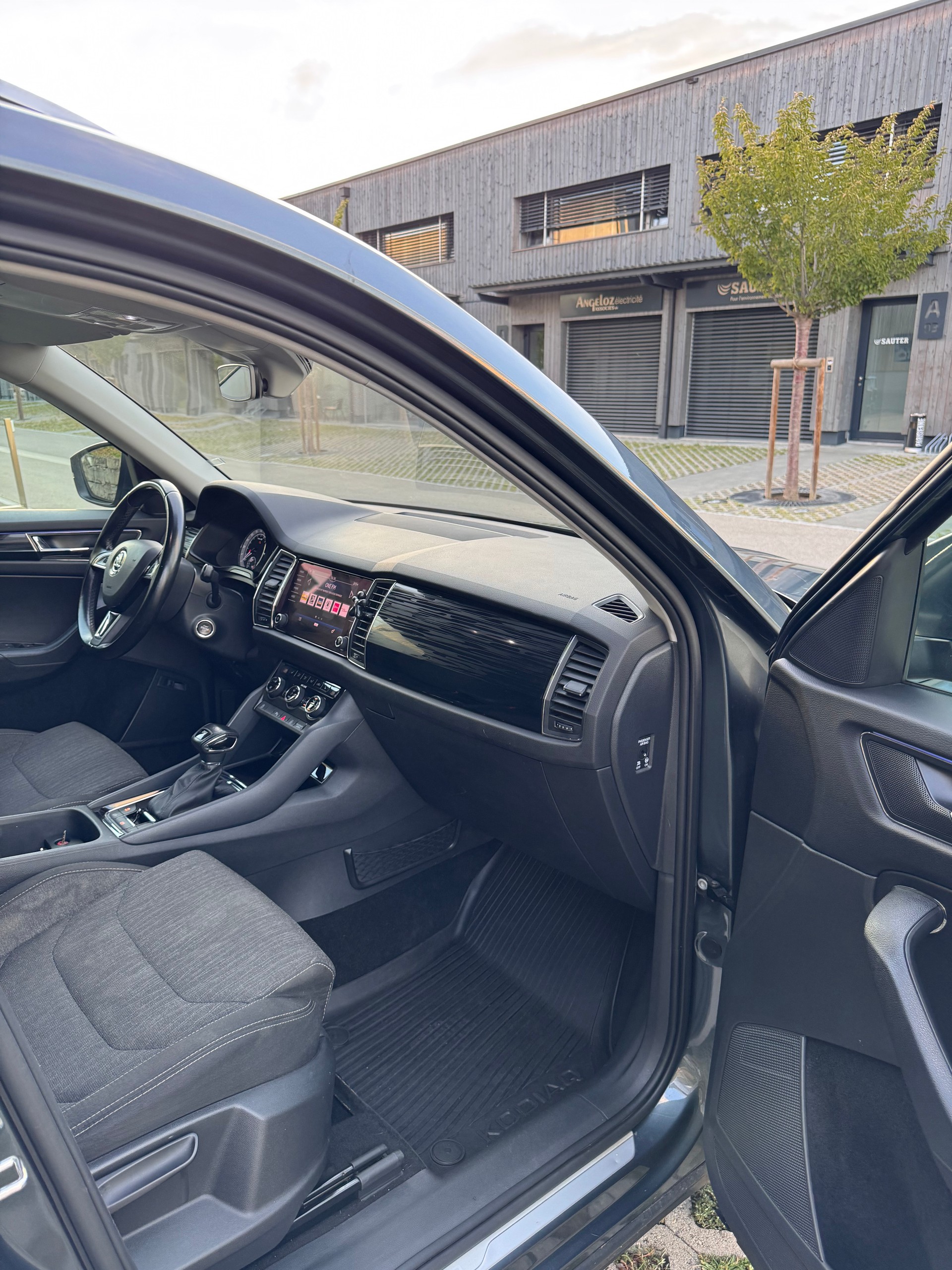 SKODA Kodiaq 2.0 TDI CR Style4x4 DSG-image-6