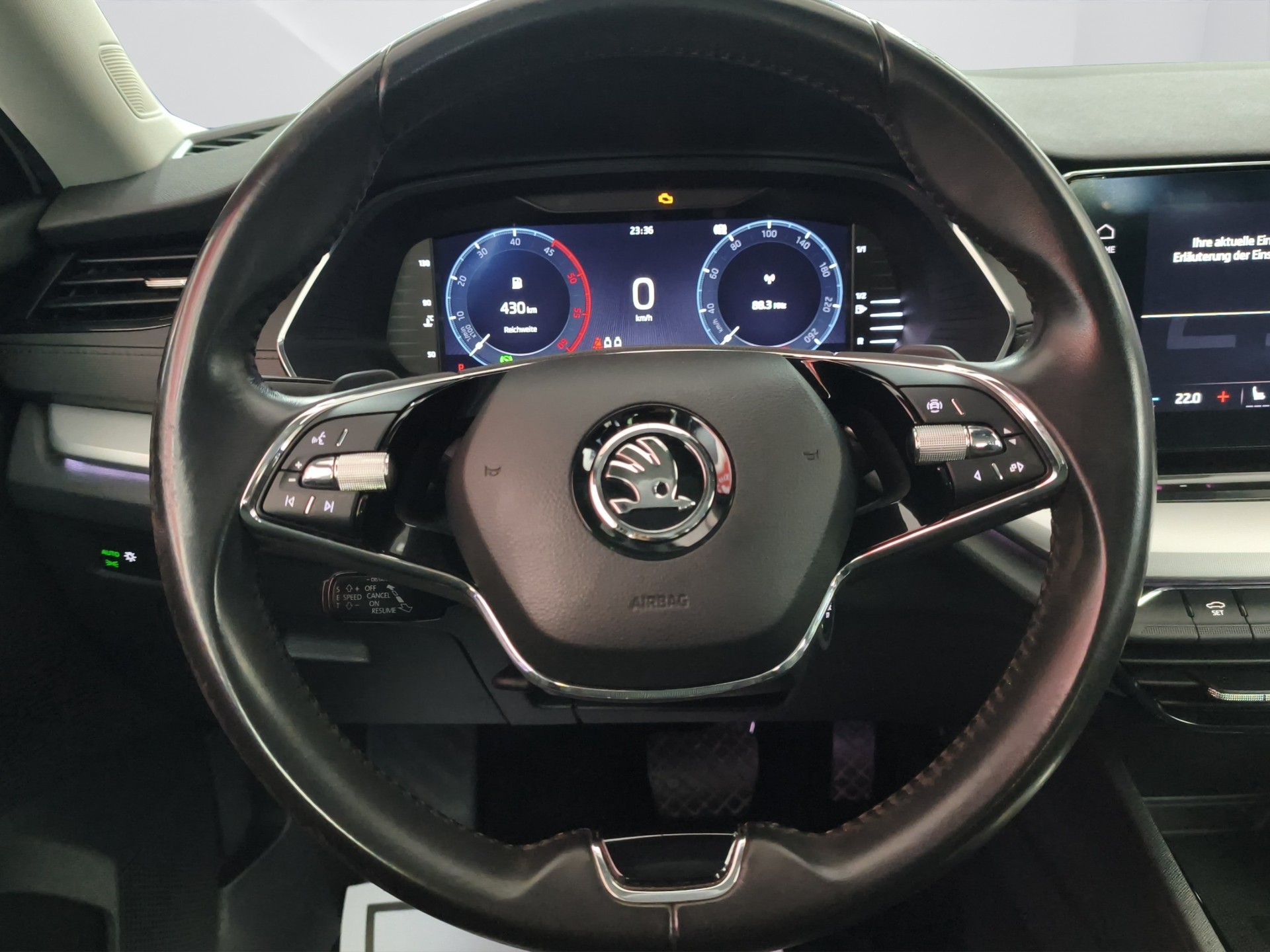 SKODA Octavia Combi 2.0 TDI DSG Ambition 4x4-image-12