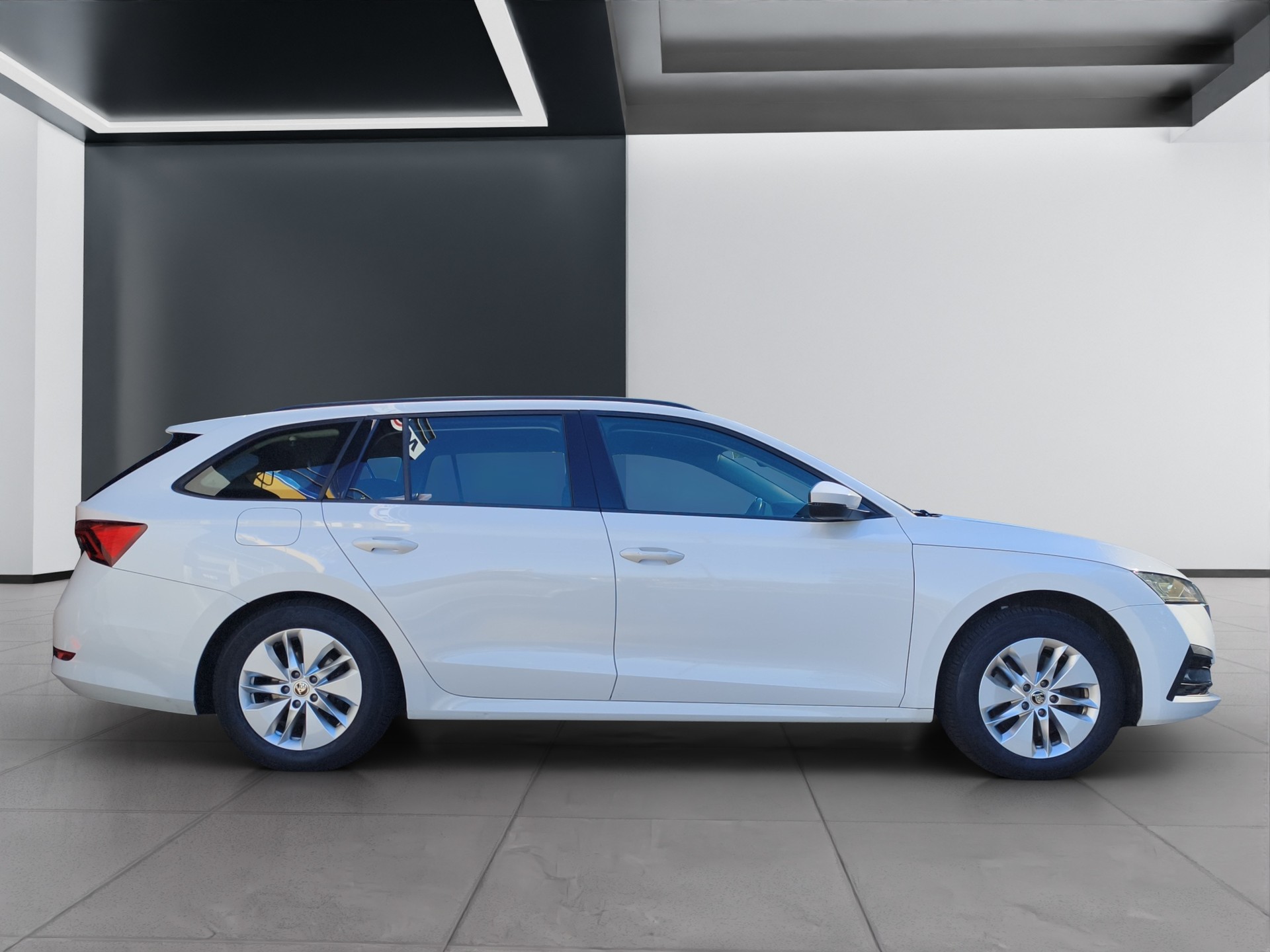 SKODA Octavia Combi 2.0 TDI DSG Ambition 4x4-showroom-element-1
