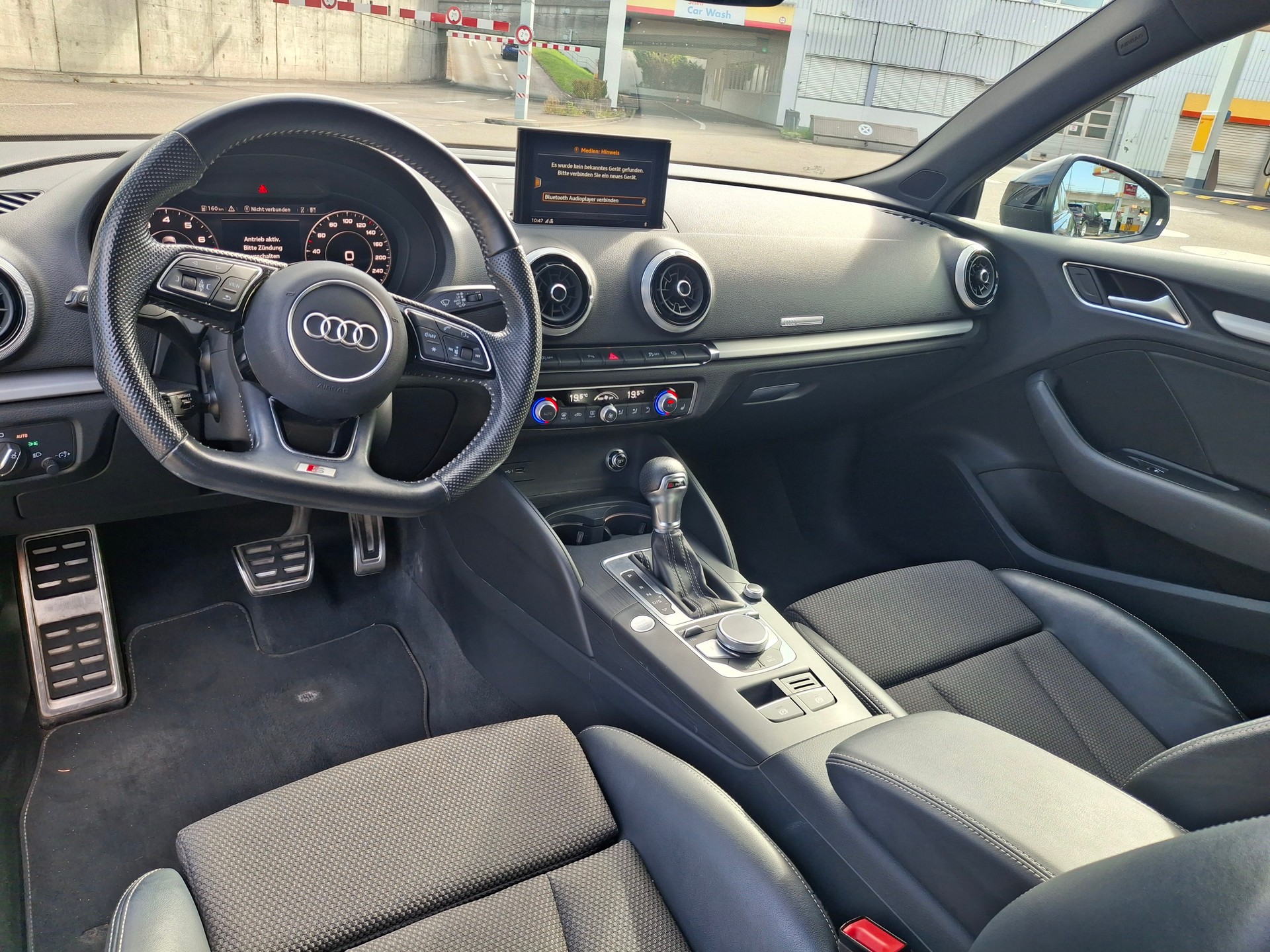 AUDI A3 Sportback 35 TFSI Sport S-tronic-image-12
