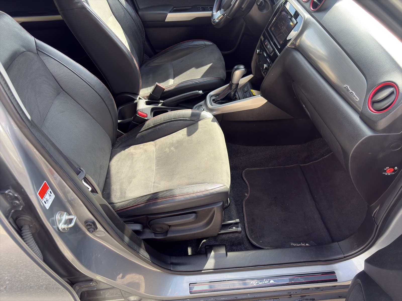 SUZUKI Vitara 1.4 Boosterjet Piz Sulai Top Automatic-image-12