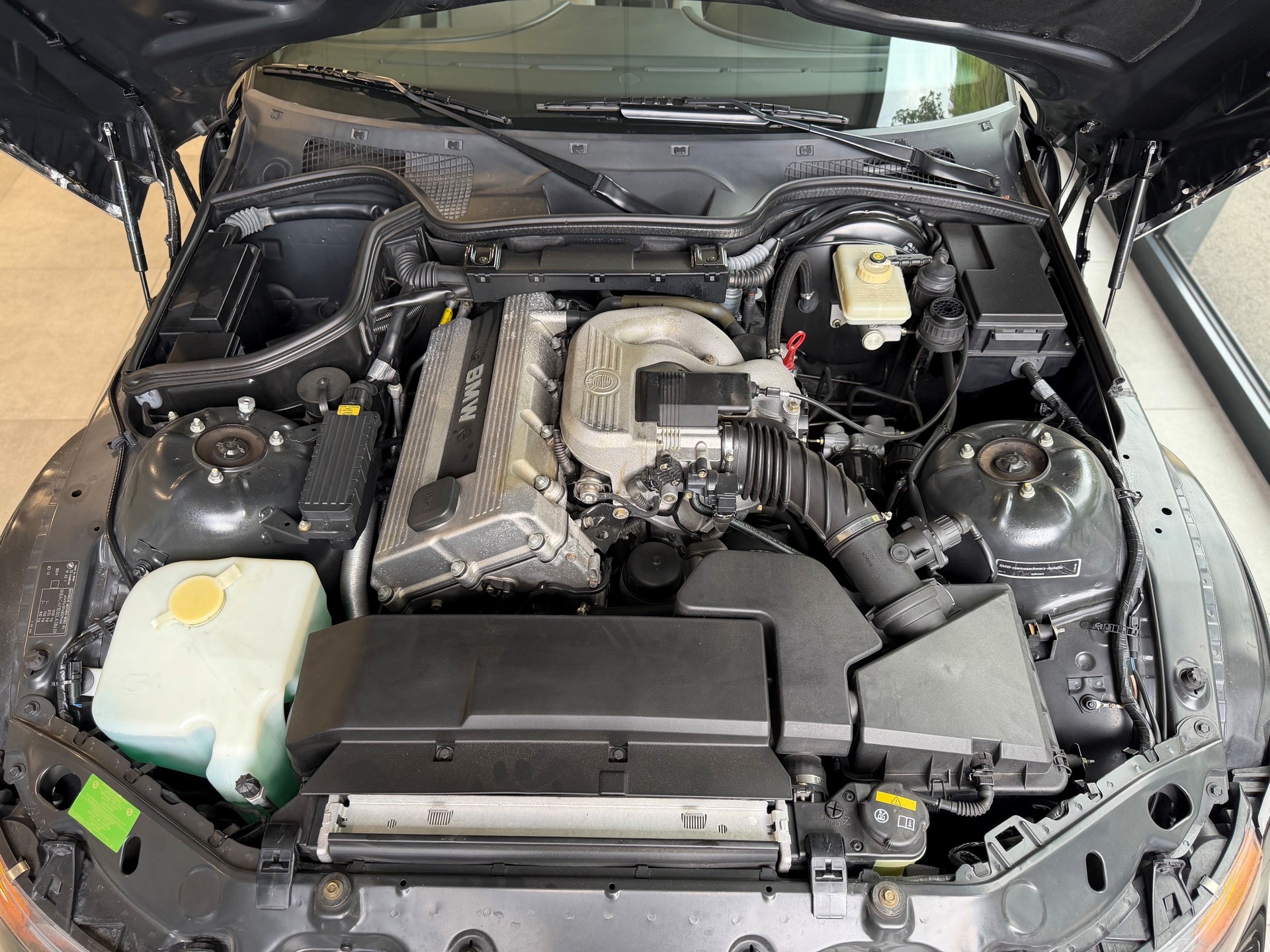 BMW Z3 1.9i Roadster-image-11