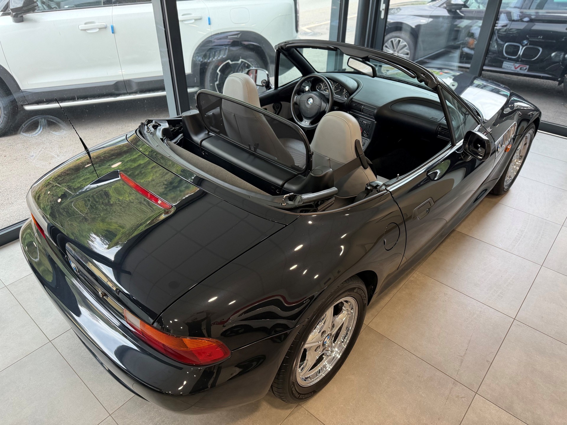 BMW Z3 1.9i Roadster-image-1