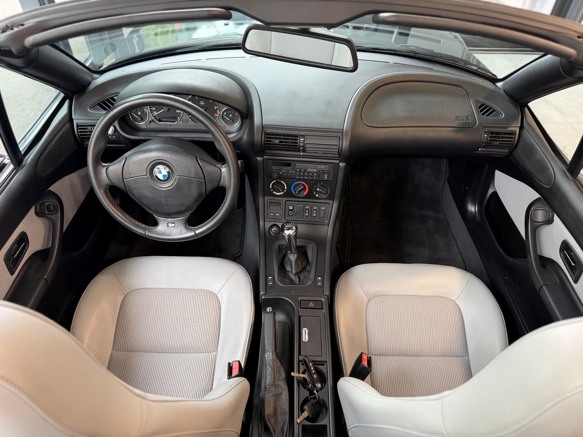 BMW Z3 1.9i Roadster-image-2
