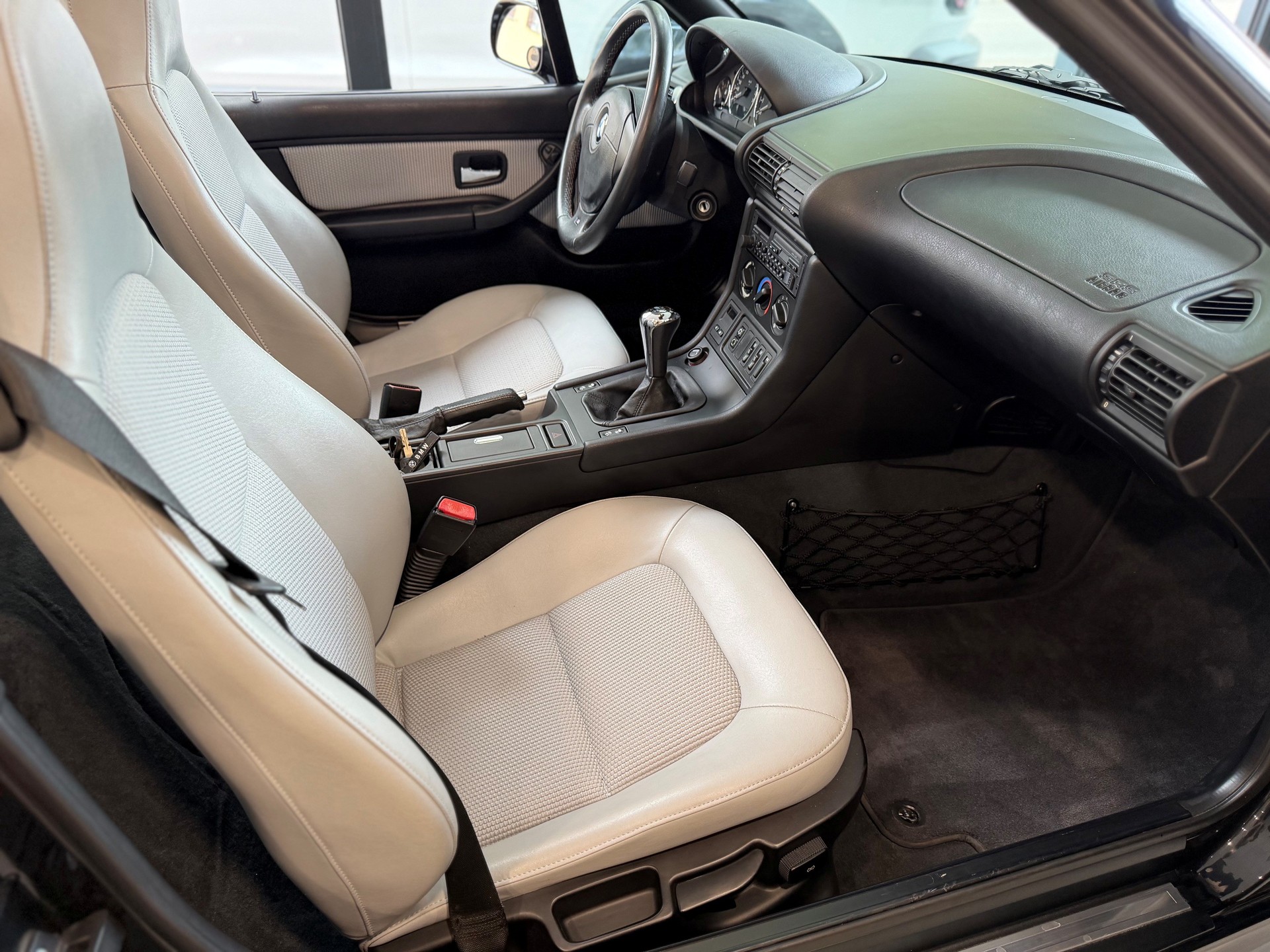 BMW Z3 1.9i Roadster-image-4