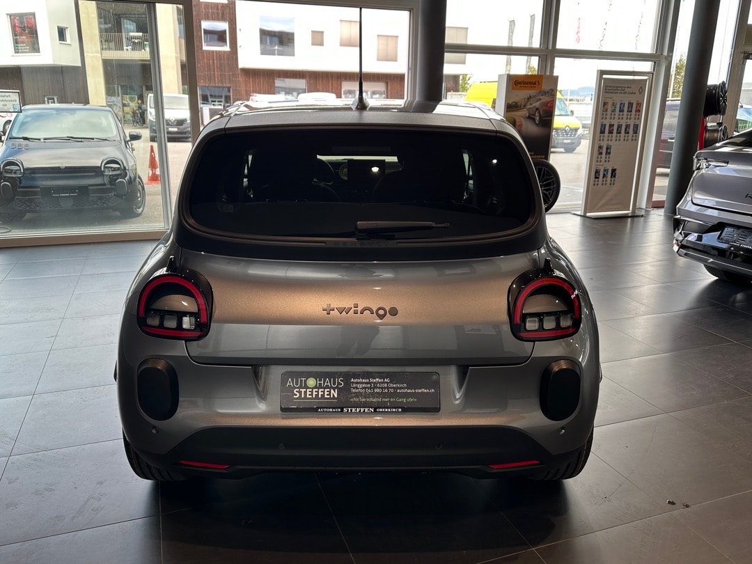 RENAULT Twingo E-Tech 27kWh Evolution-image-4